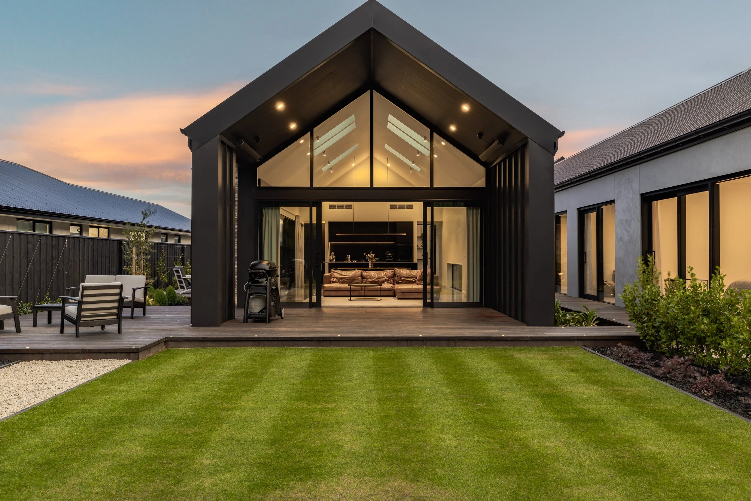 5 Benashet Drive Twilights-004.jpg