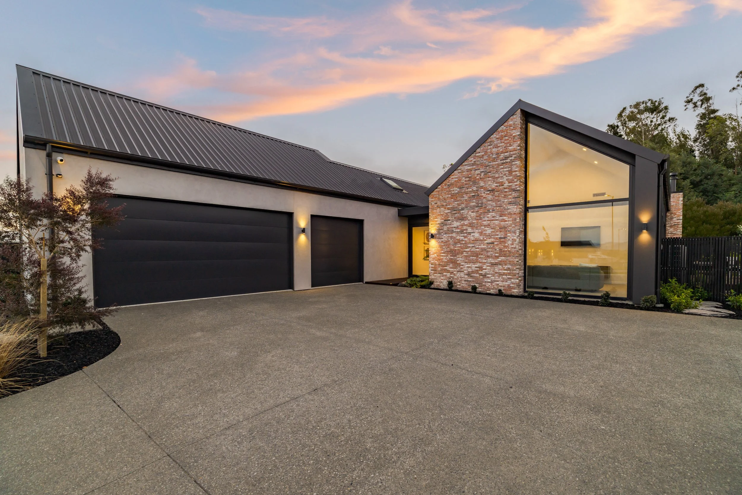 5 Benashet Drive Twilights-014.jpg