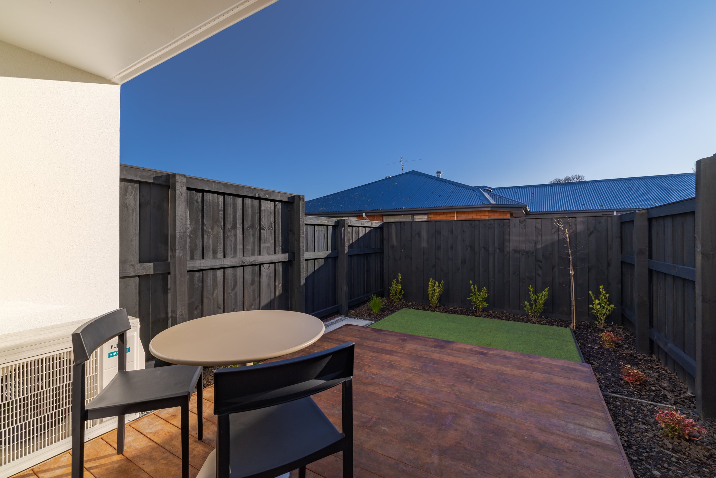 3-232 Geraldine Street-010.jpg