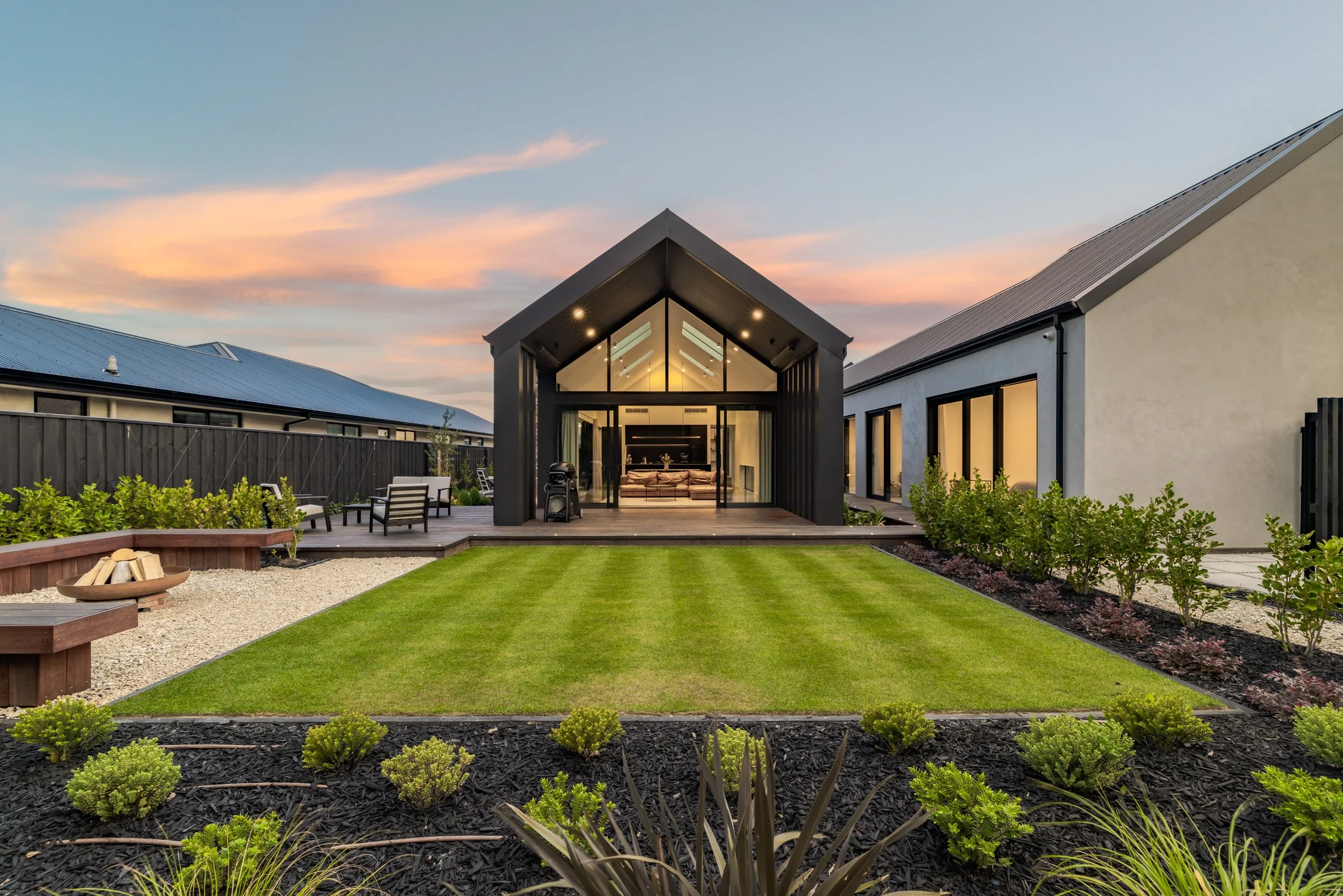 5 Benashet Drive Twilights-003.jpg