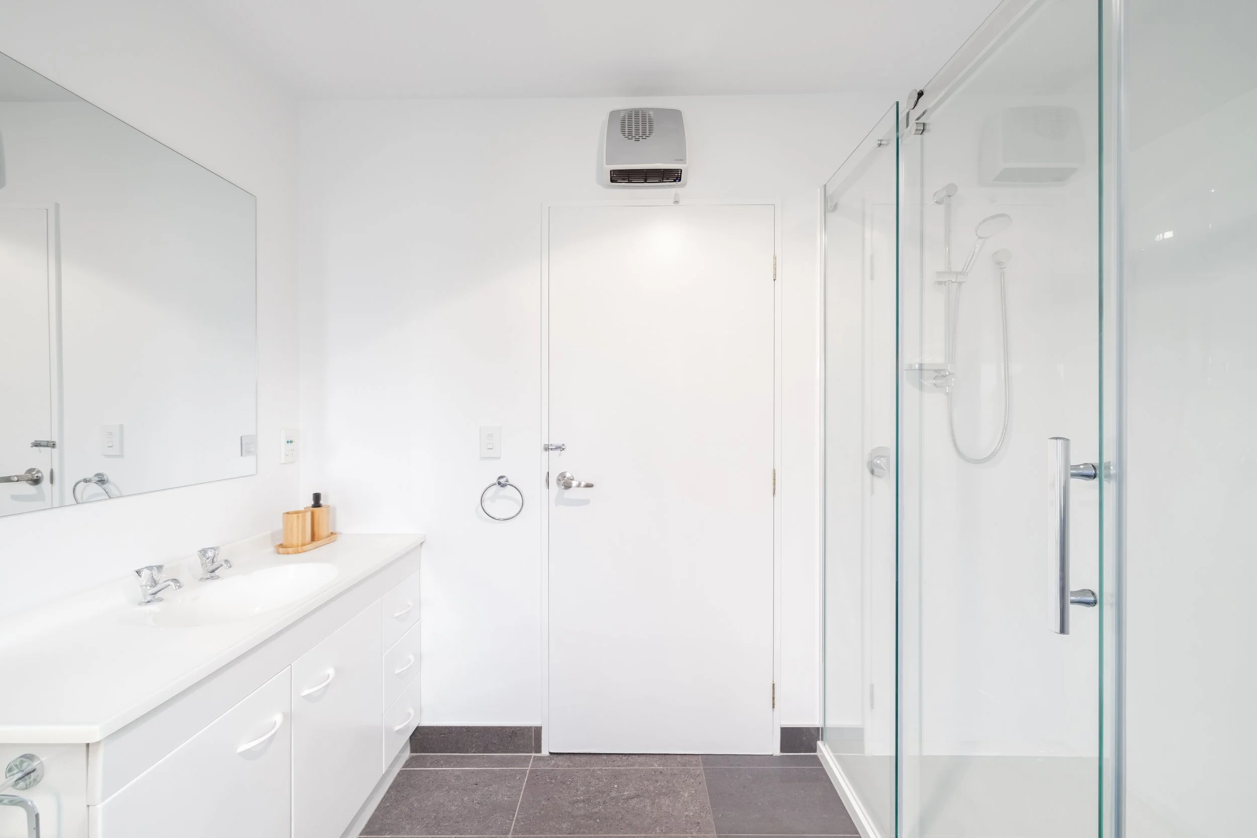 1-86 Springfield Road Bathrooms-002.jpg