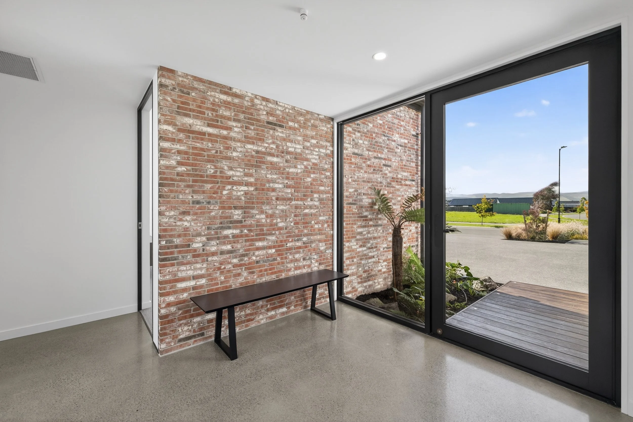 5 Benashet Drive Day-011.jpg