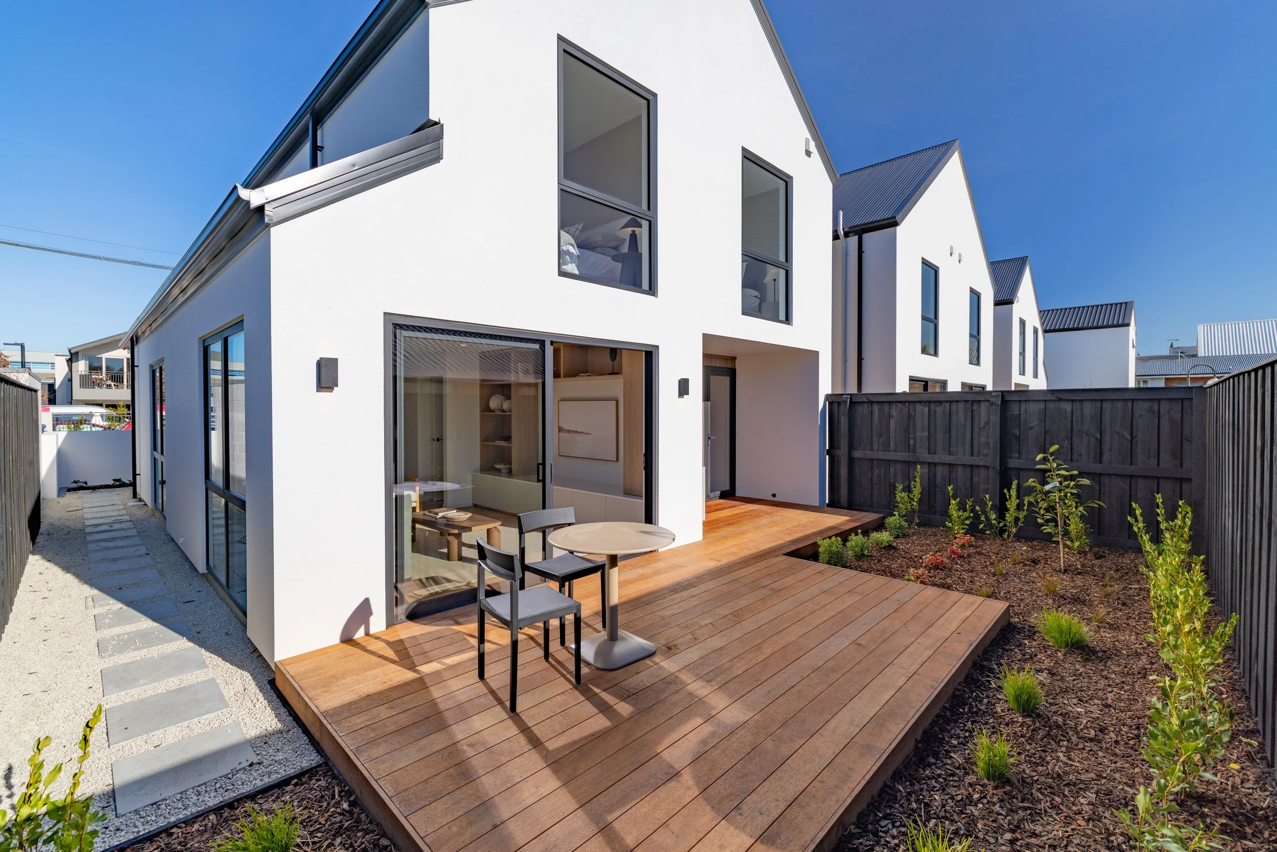 4-509 Durham Street North-019.jpg