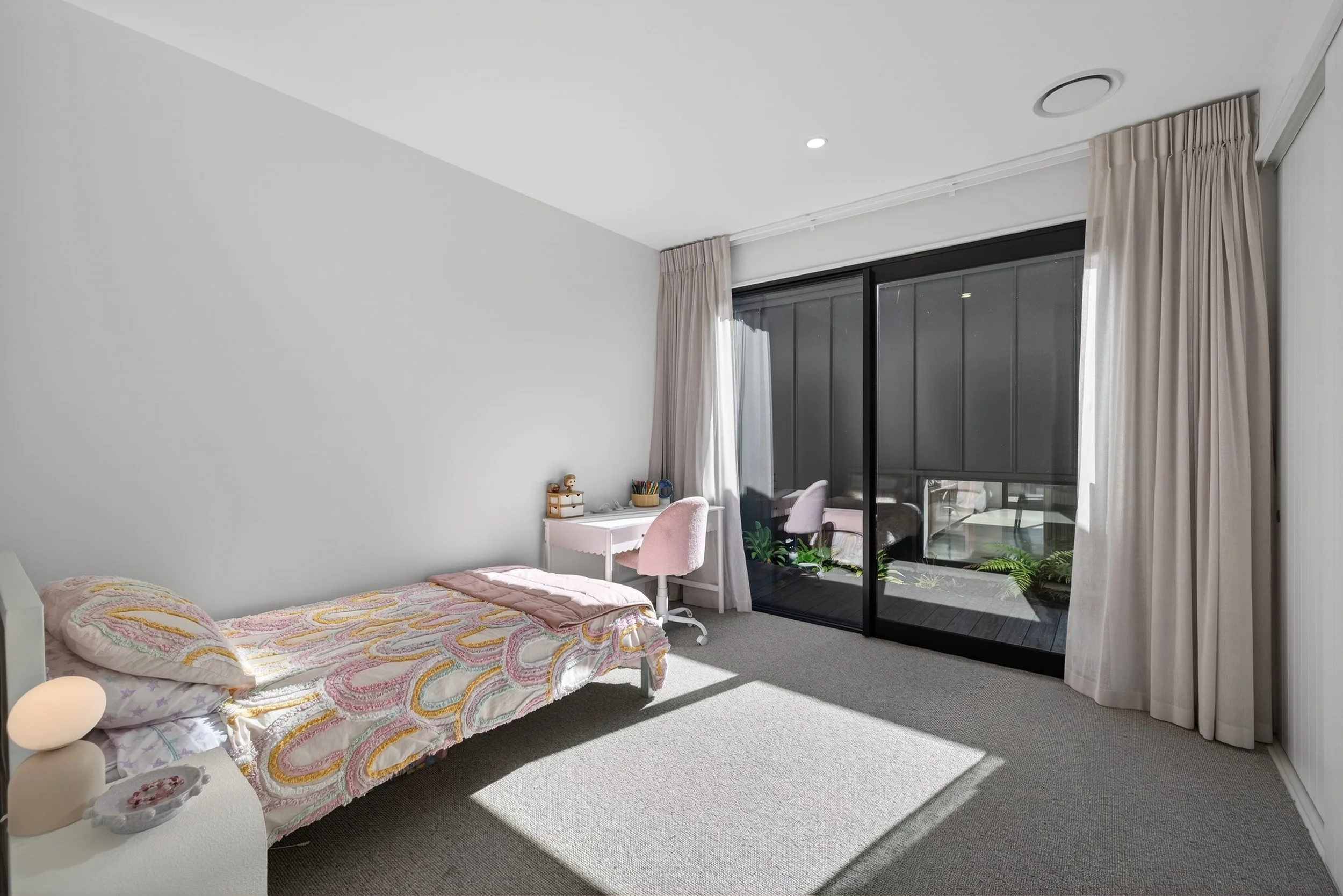 5 Benashet Drive Day-006.jpg