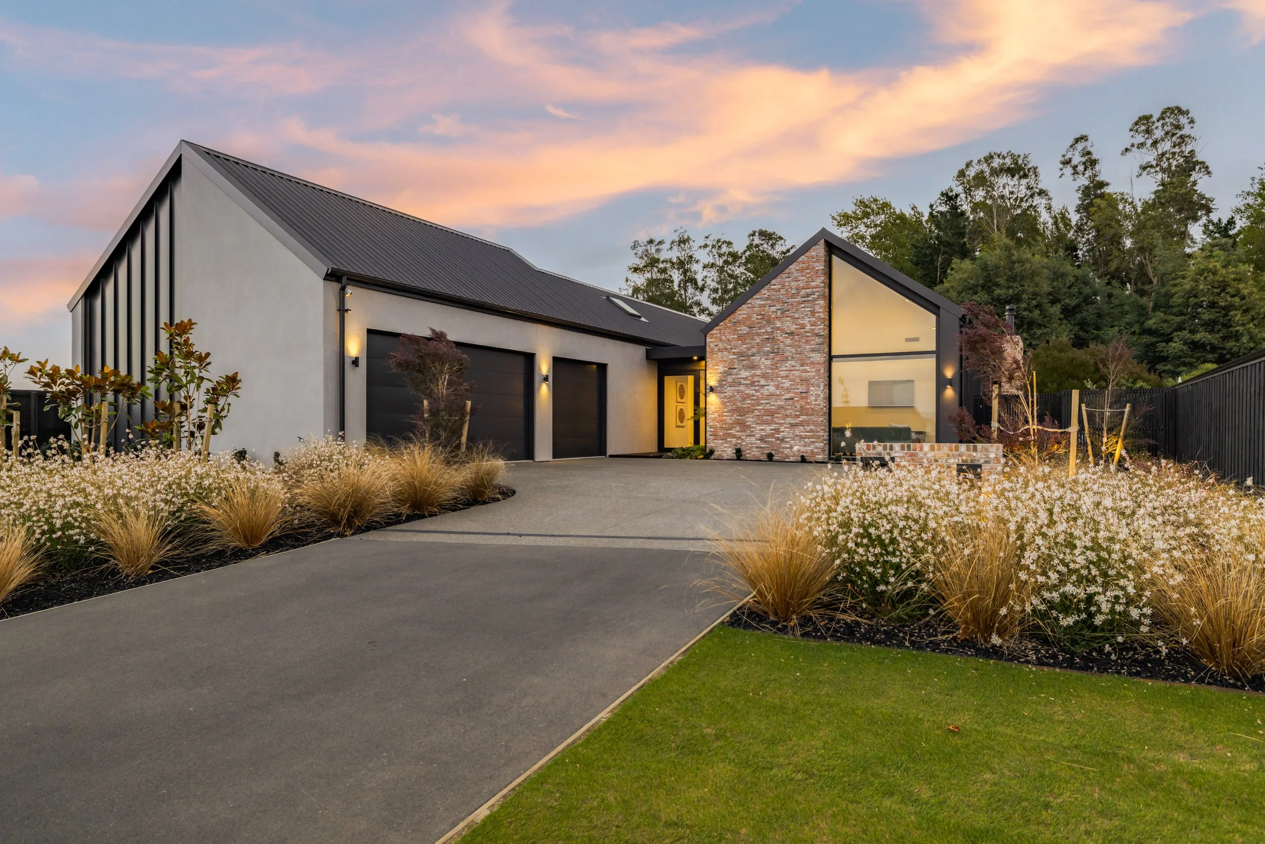 5 Benashet Drive Twilights-012.jpg