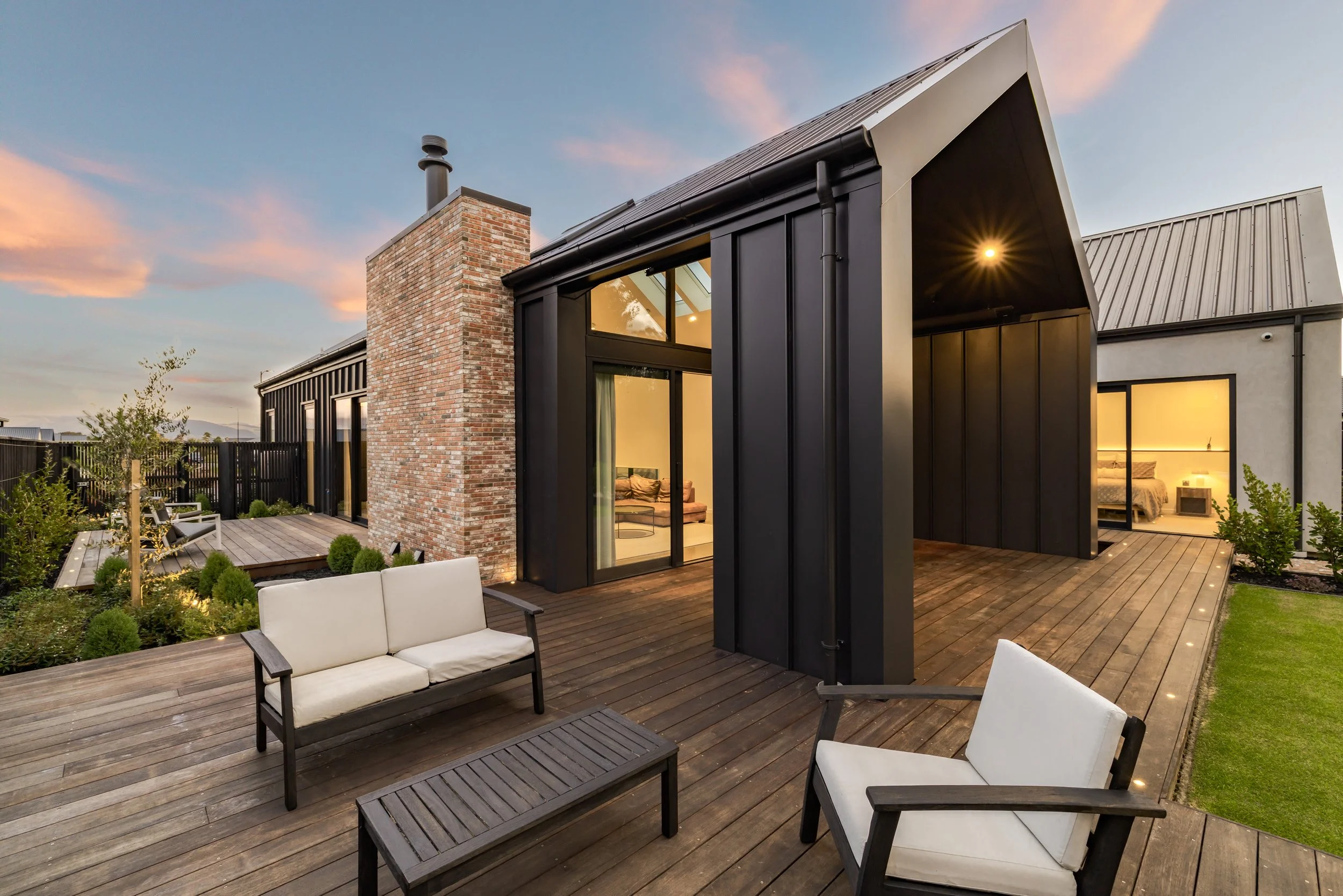 5 Benashet Drive Twilights-010.jpg