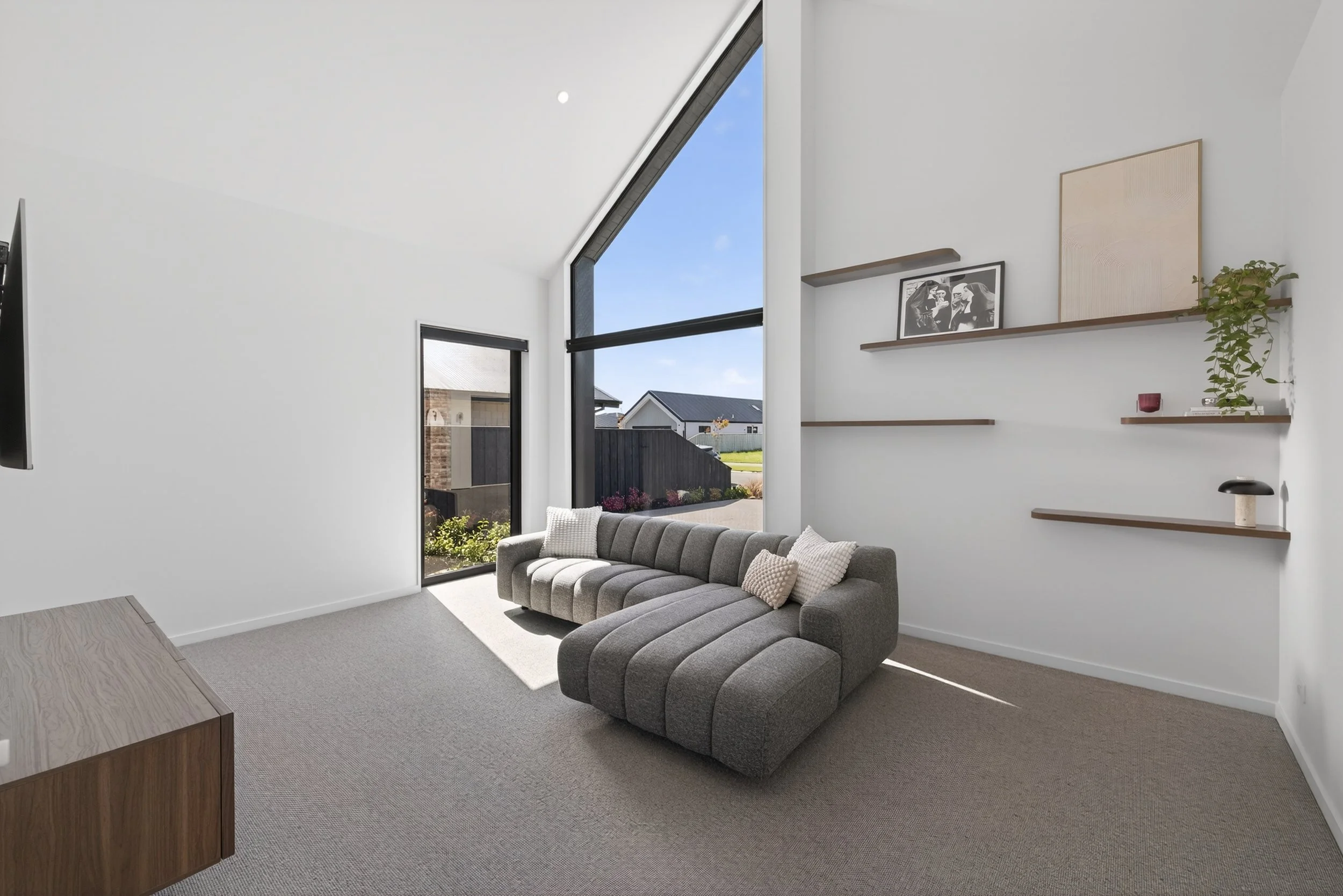 5 Benashet Drive Day-012.jpg