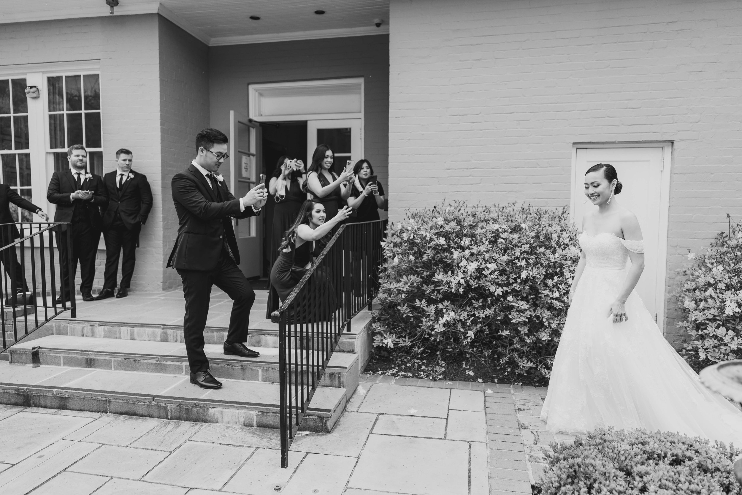 houston-texas-tx-wedding-photographer-photographers-photography-interracial-lam-bo-restaurant-kendra-scott-creative-couple-30.jpg