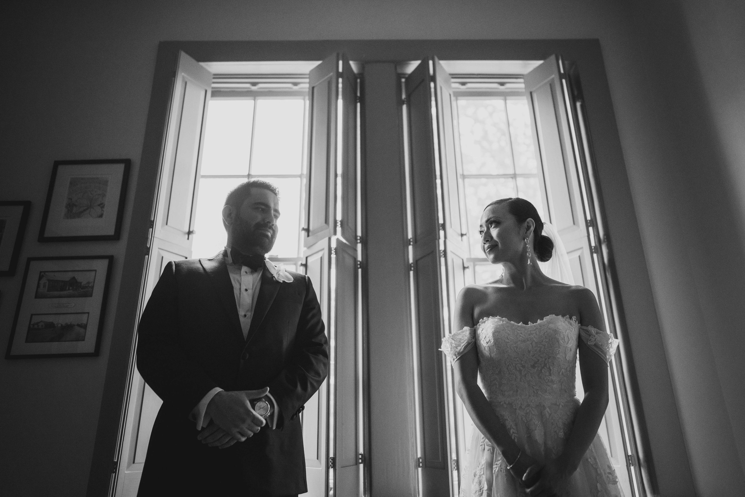 houston-texas-tx-wedding-photographer-photographers-photography-interracial-lam-bo-restaurant-kendra-scott-creative-couple-45.jpg