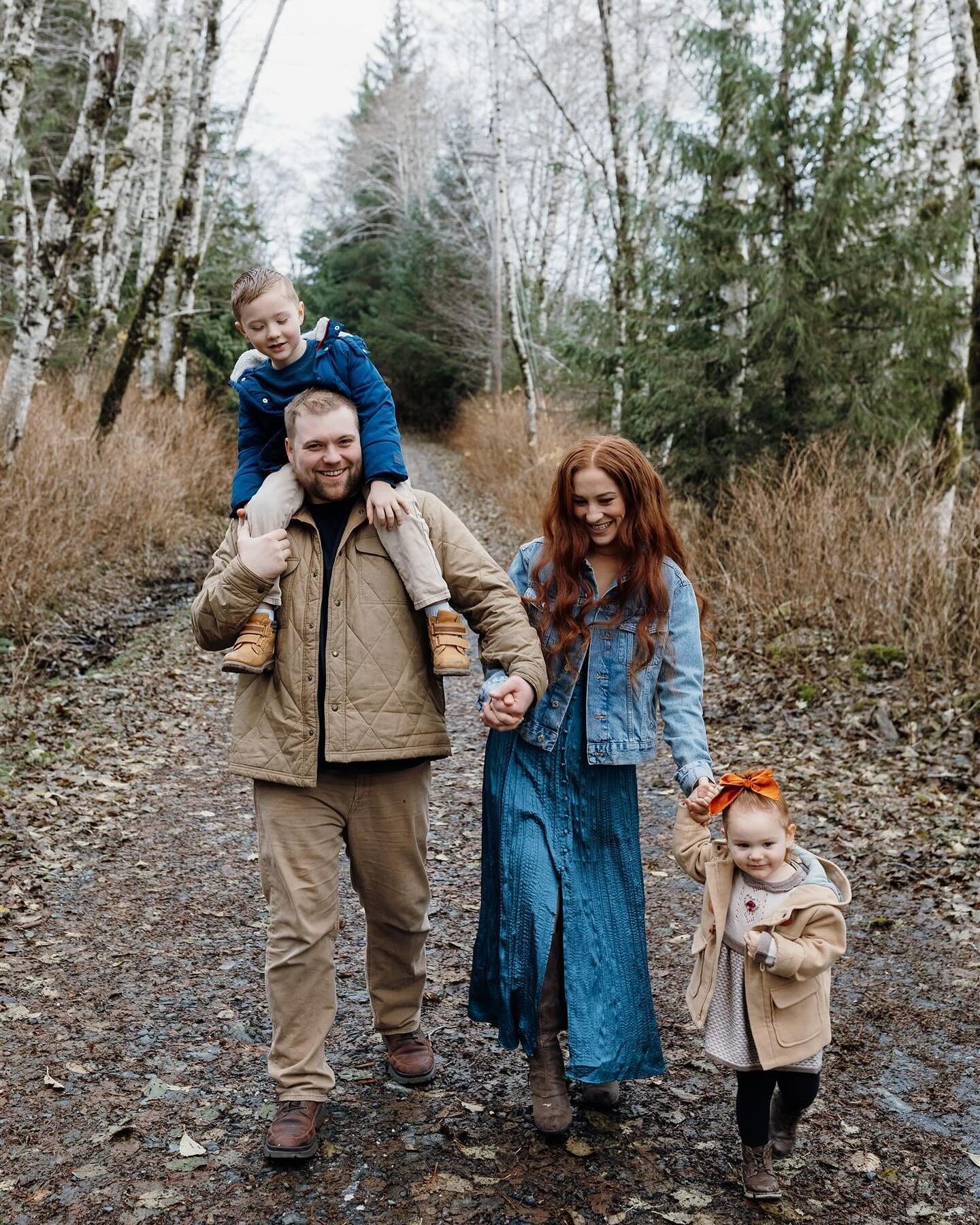 The Eisel family 🍂🫶🏼 
I&rsquo;ve been capturing more family sessions lately and I&rsquo;m lovving it!