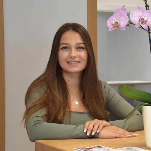 Tina | Auszubildende zur Kauffrau im Gesundheitswesen