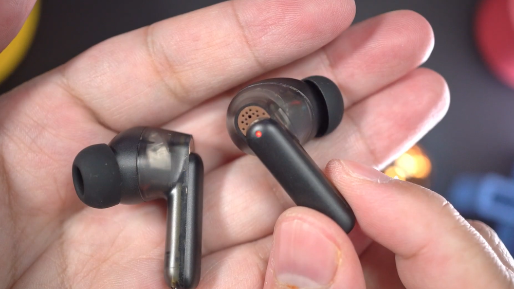 World's most PRECISE TWS! 😲 Creative Aurvana Ace 2 Review — Aaron x ...