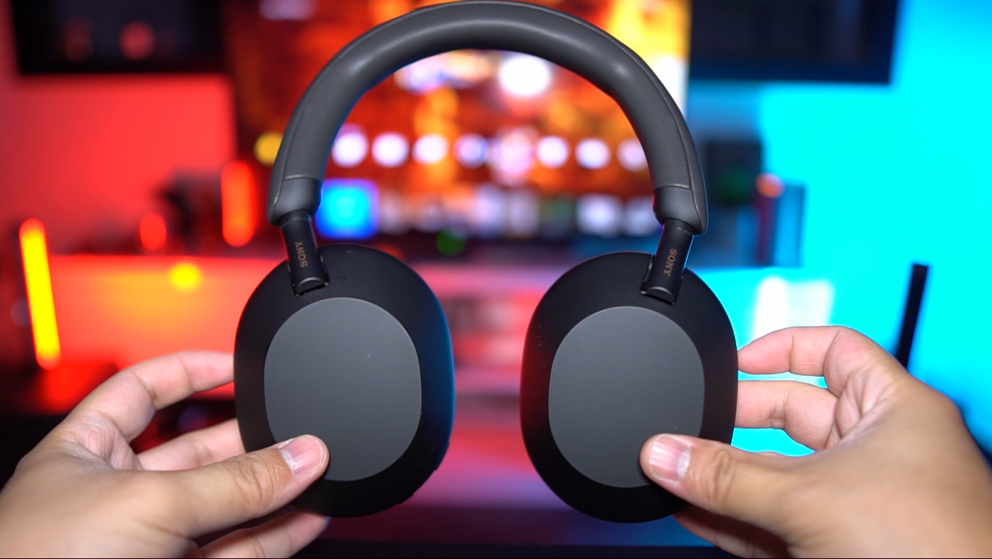 AirPods Max vs. Sony XM5, Tested & Reviewed