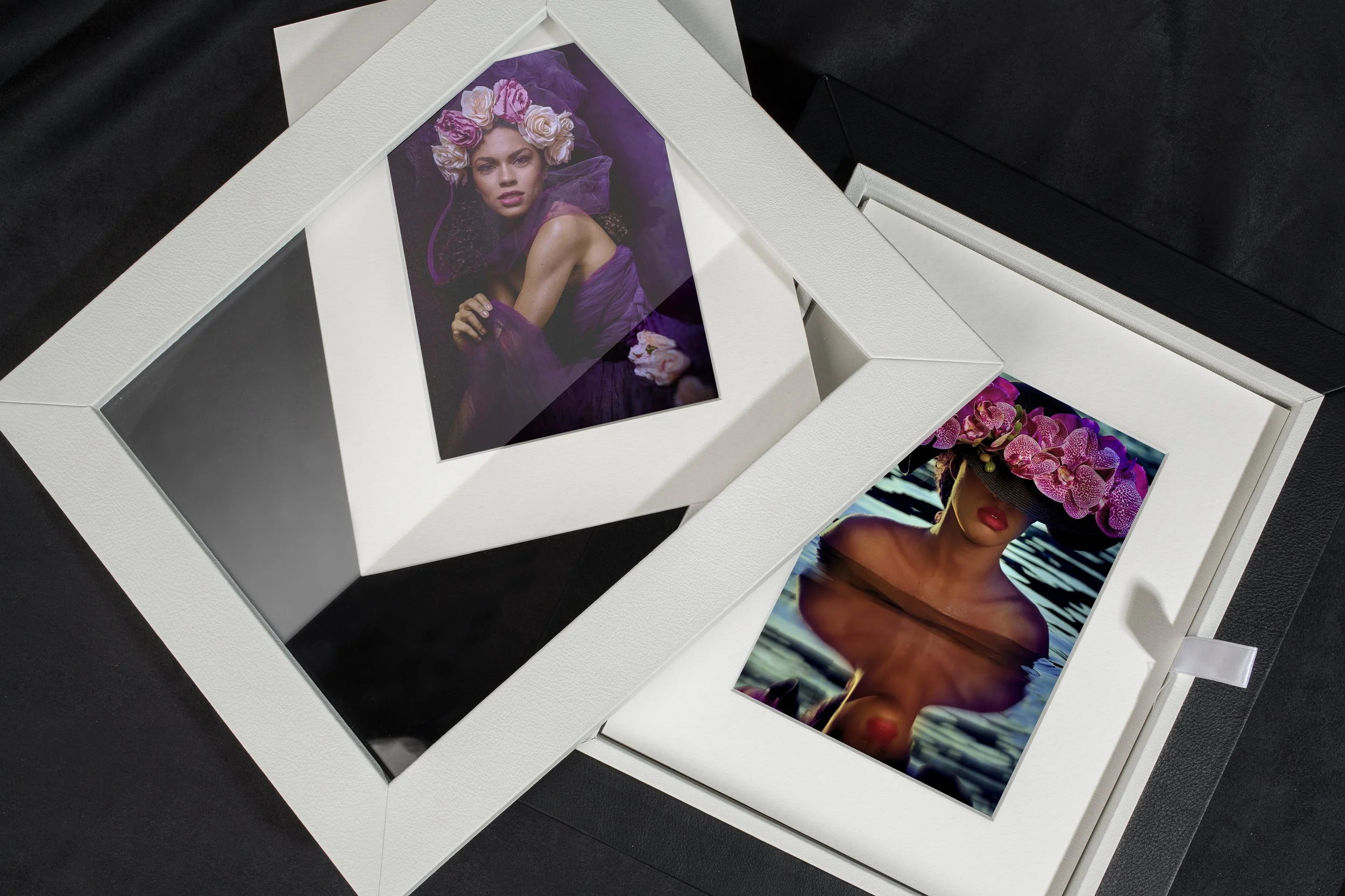 Coffret Révélation avec tirages portrait imprimés, présenté dans une boîte blanche Atelier Zéphyr à Nice.