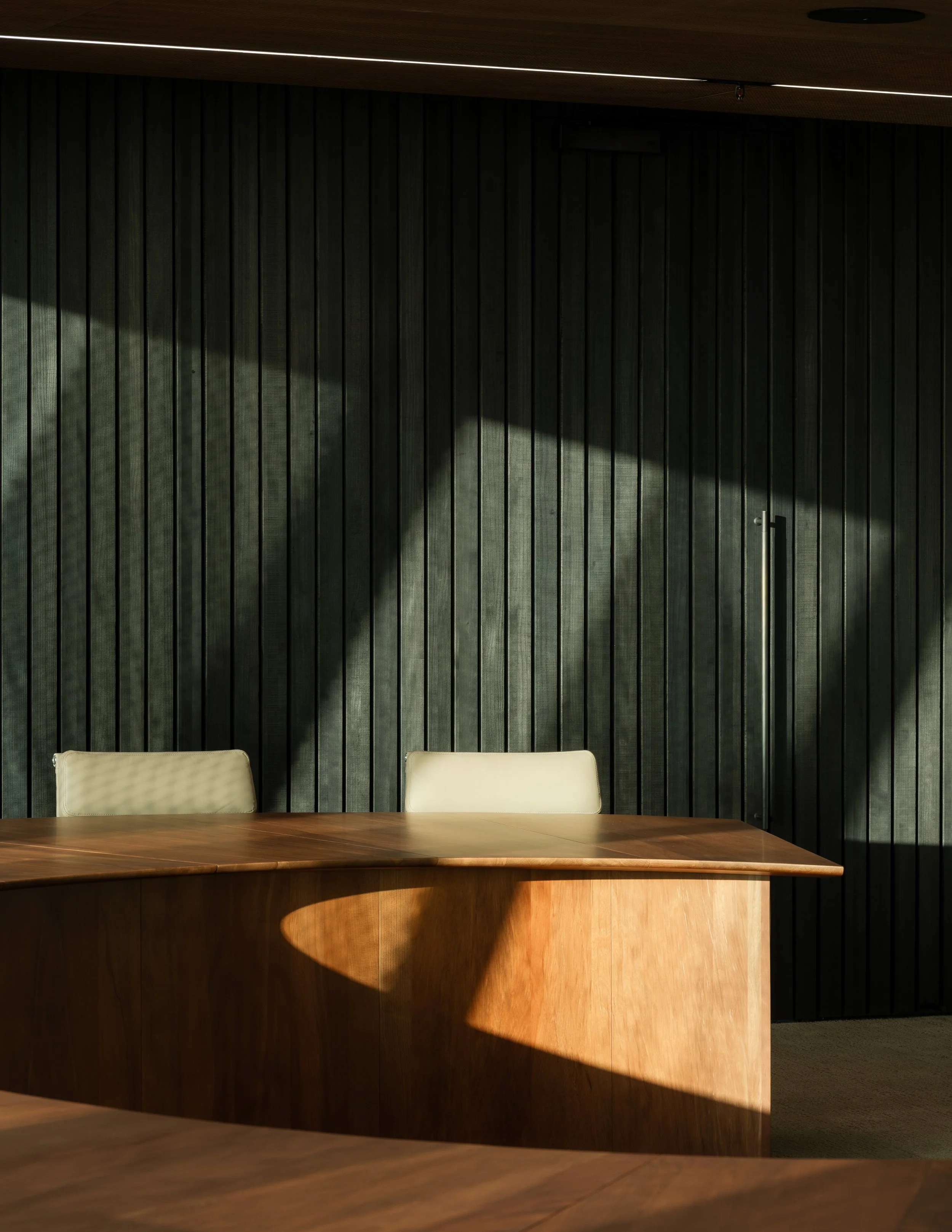 treology-solid-kauri-timber-boardroom-table-new-zealand-fisher-paykel-head-quarters.jpg