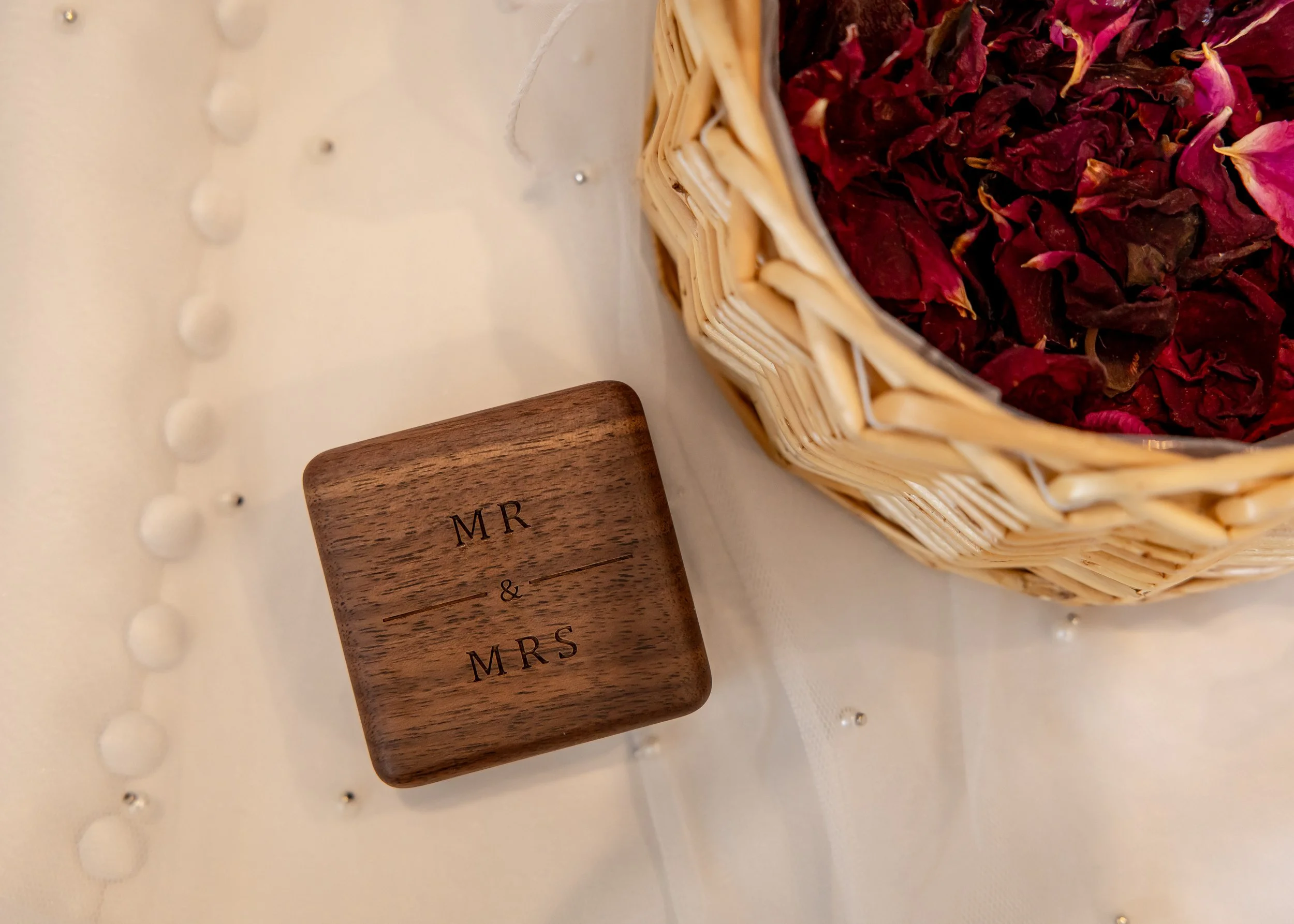  Relaxed and fun wedding at Huntsmill Farm