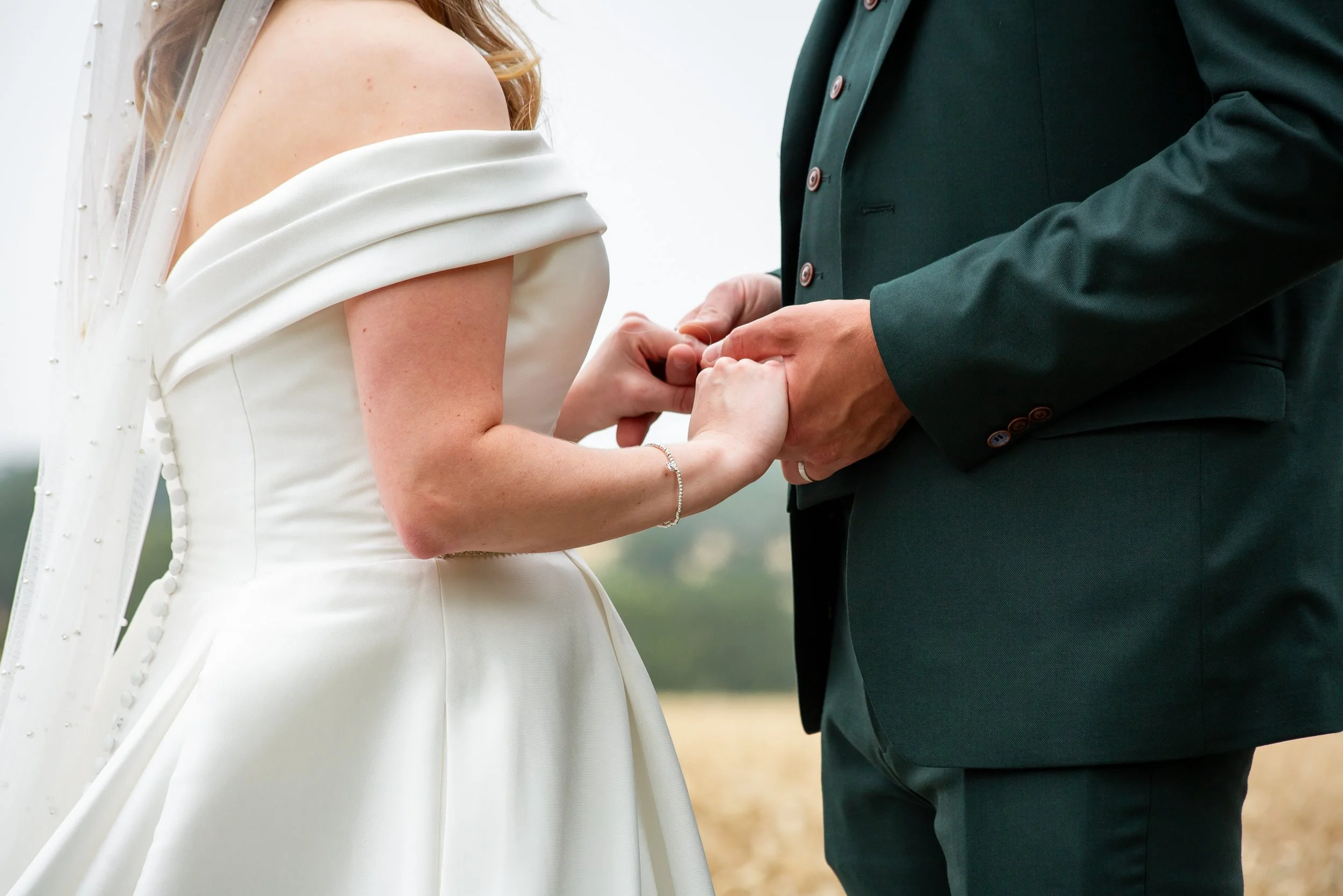  Relaxed and fun wedding at Huntsmill Farm