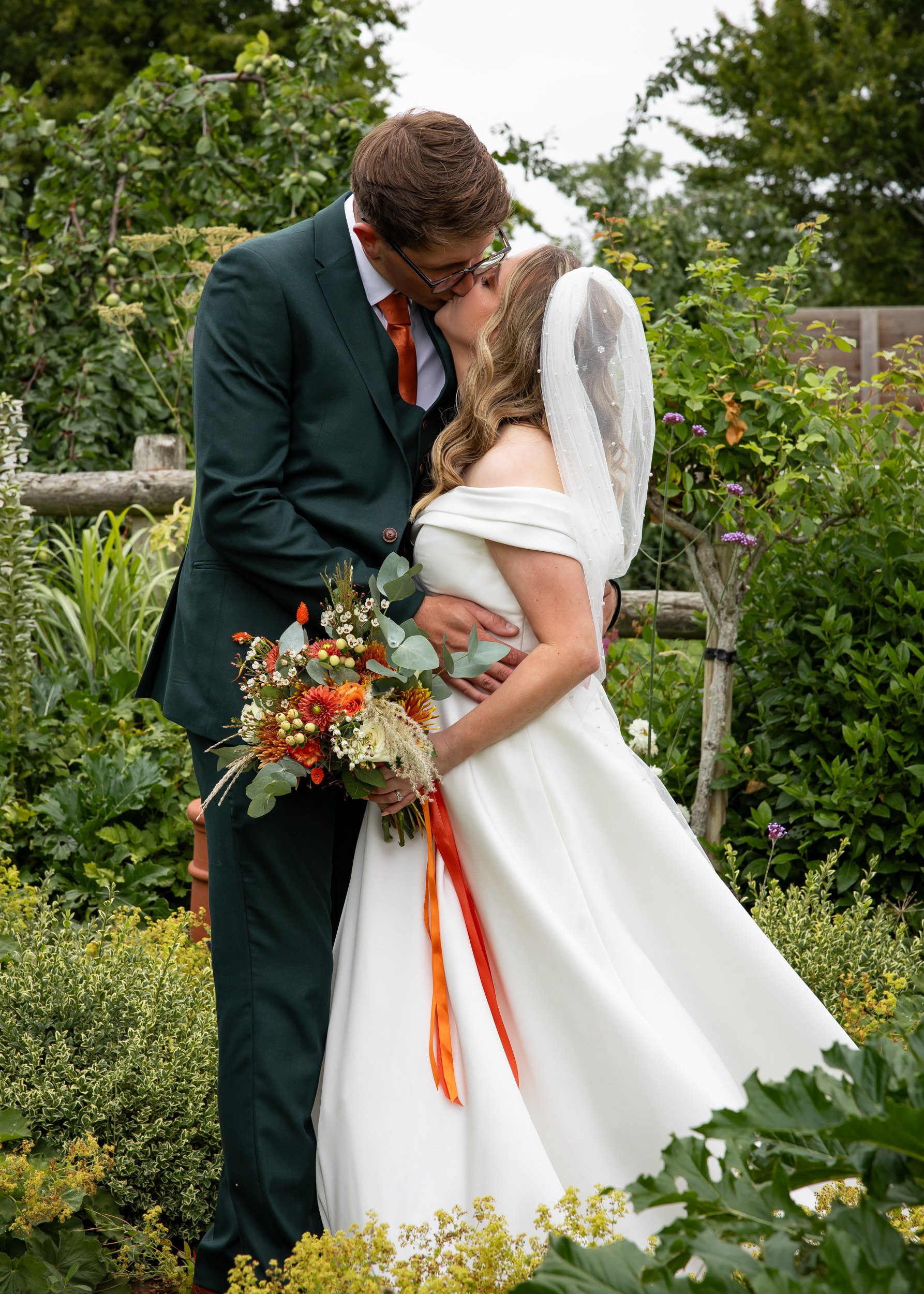  Relaxed and fun wedding at Huntsmill Farm