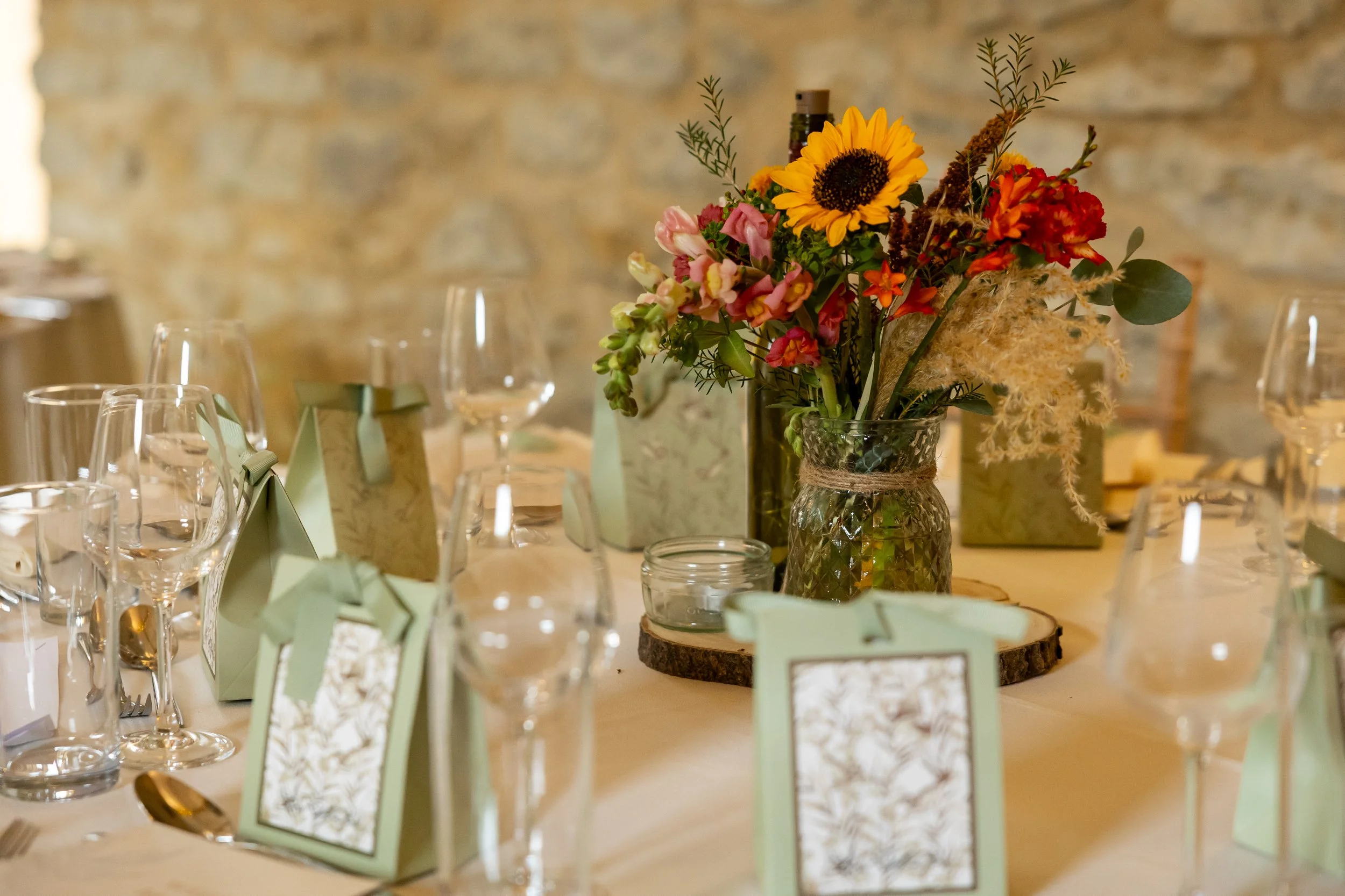  Relaxed and fun wedding at Huntsmill Farm