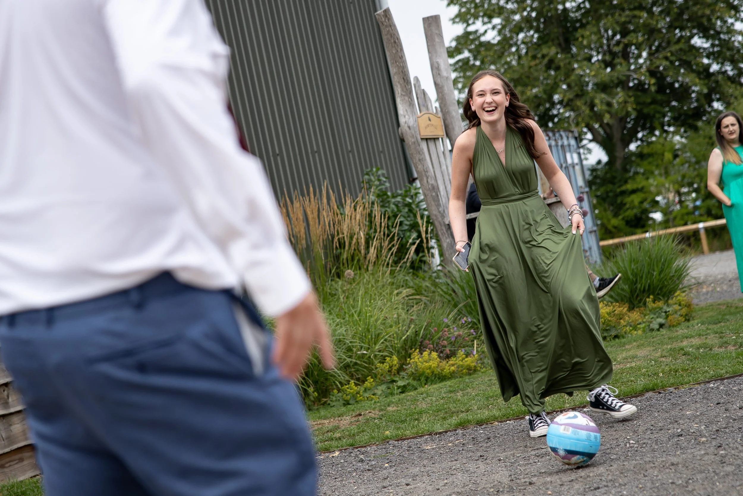  Relaxed and fun wedding at Huntsmill Farm