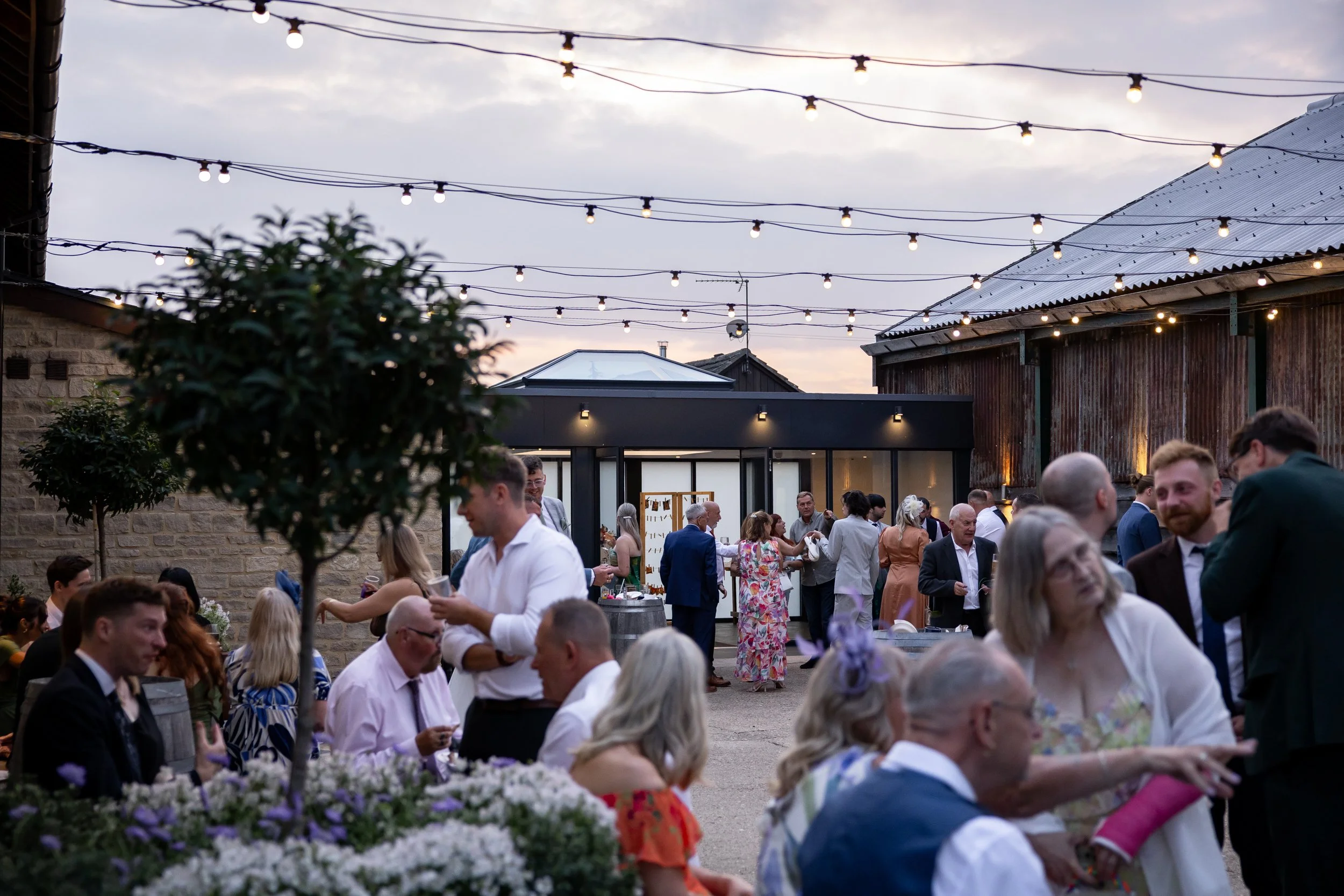  Relaxed and fun wedding at Huntsmill Farm