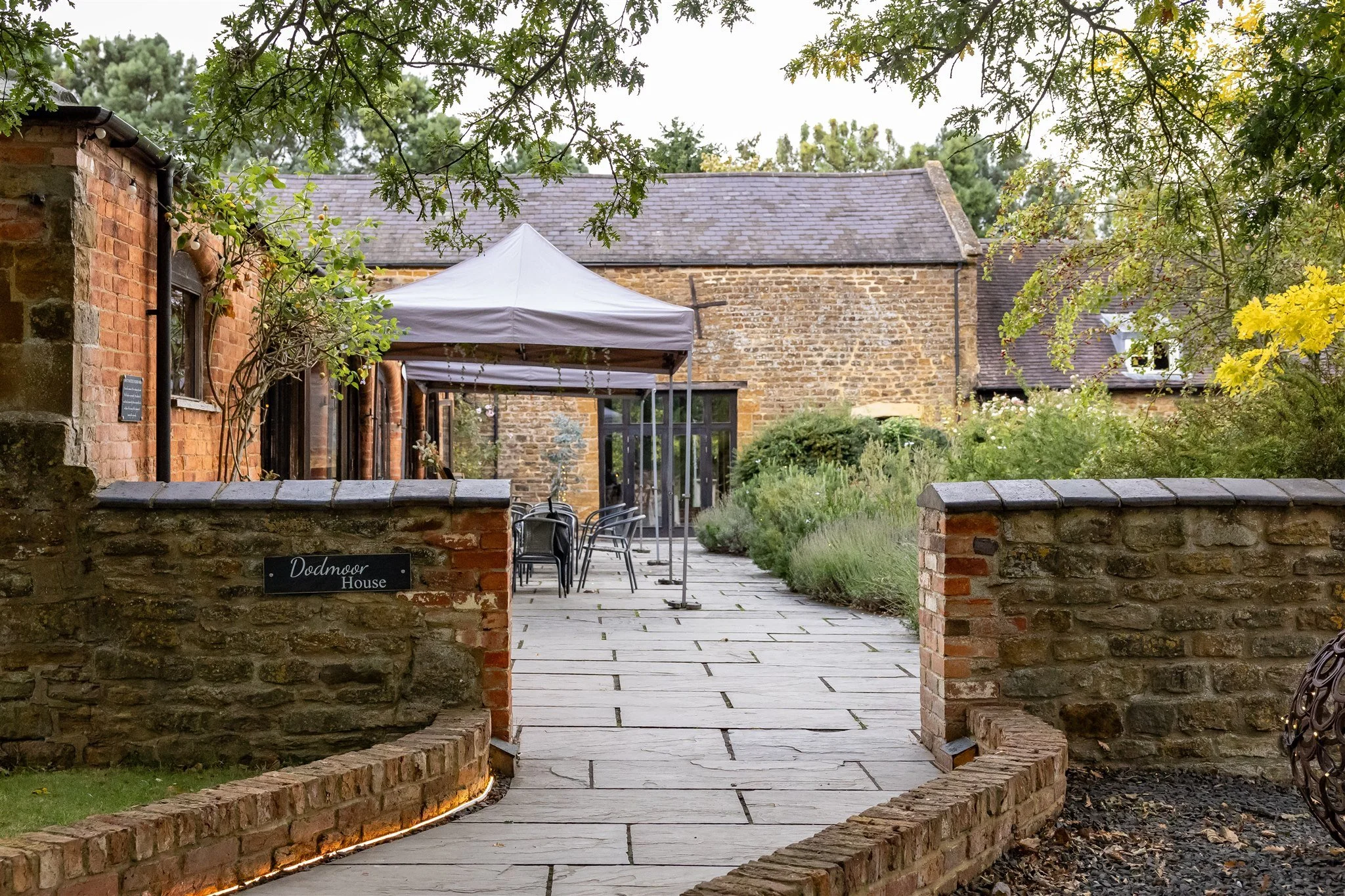 Whimsical Autumn wedding at dodmoor house