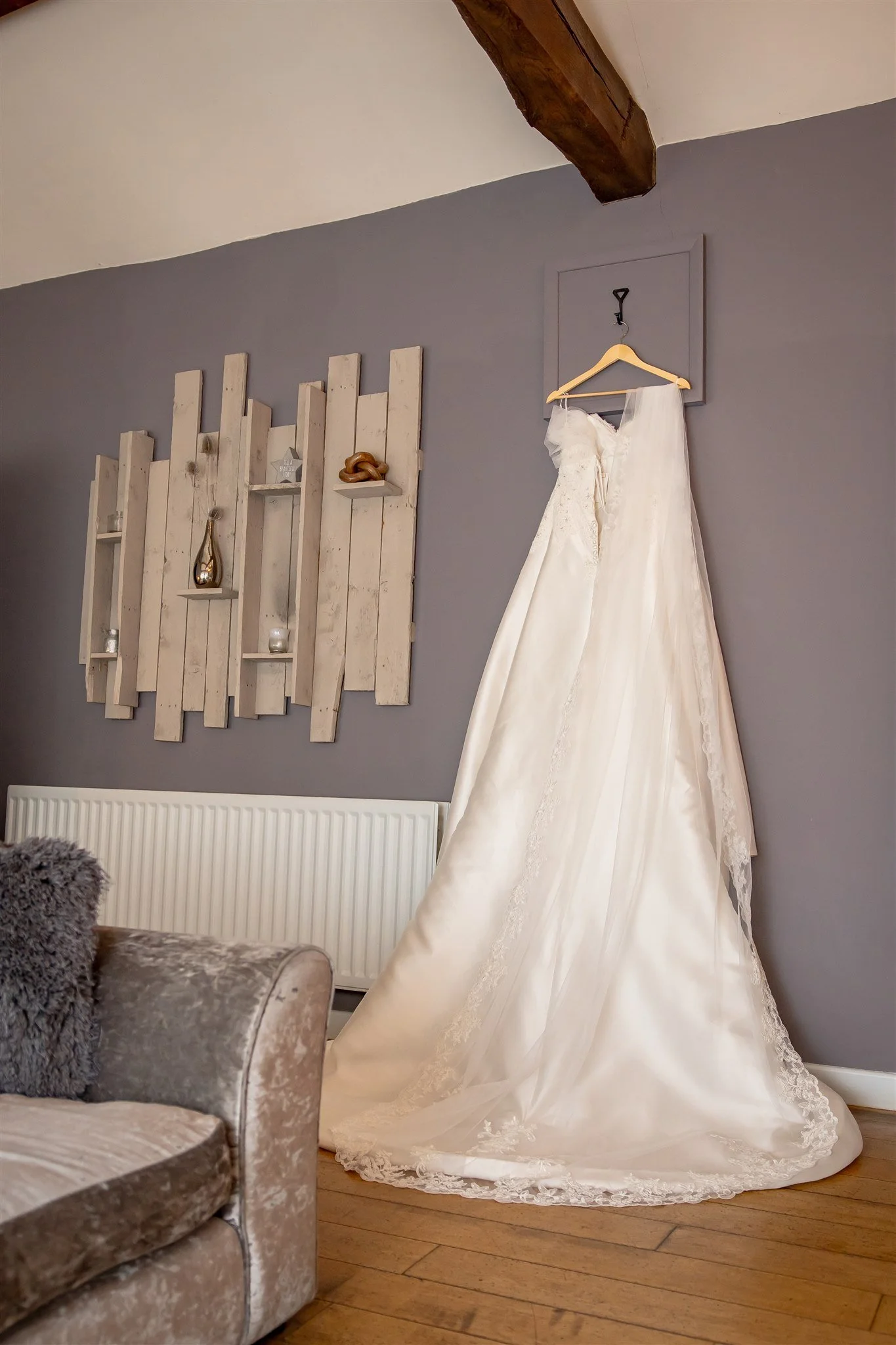 Whimsical Autumn wedding at dodmoor house