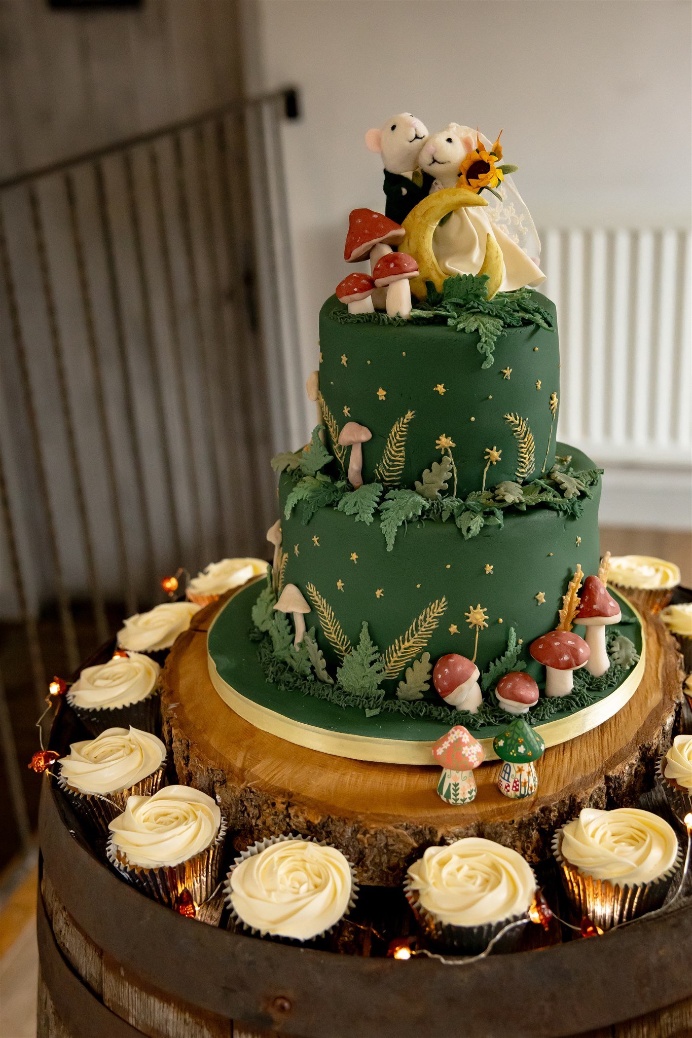 Whimsical Autumn wedding at dodmoor house