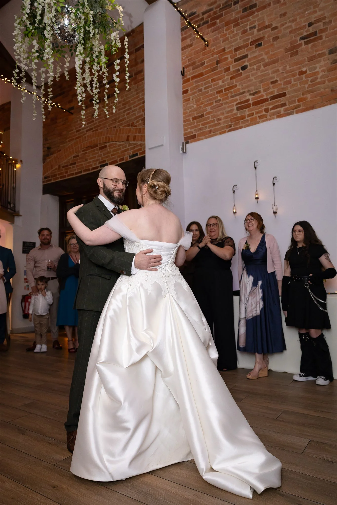 Whimsical Autumn wedding at dodmoor house