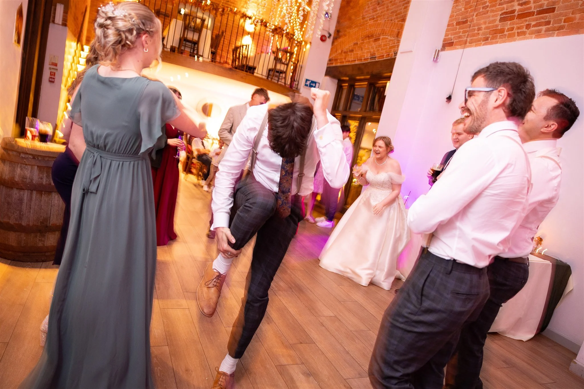 Whimsical Autumn wedding at dodmoor house