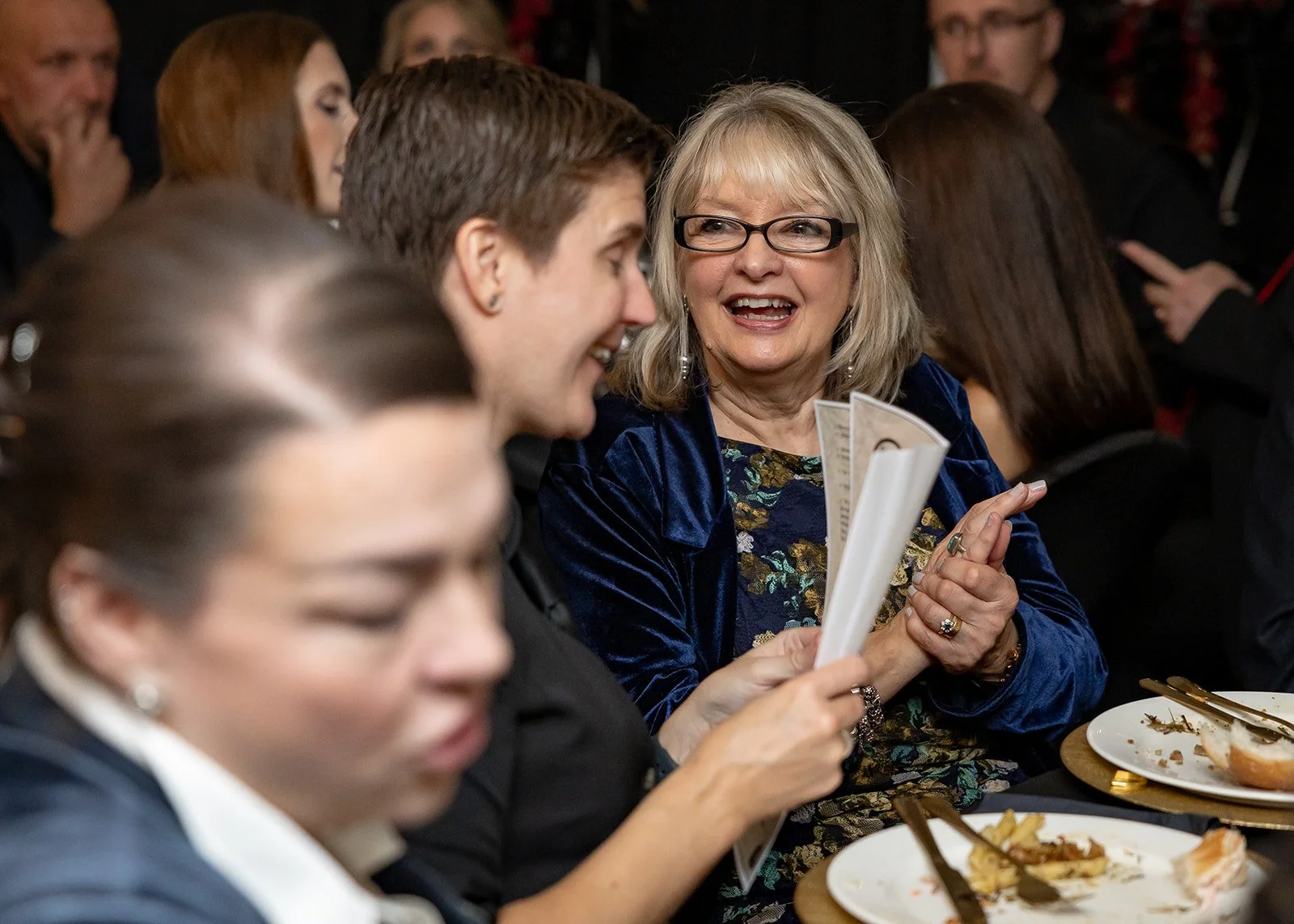7 ways to keep your wedding guest entertained