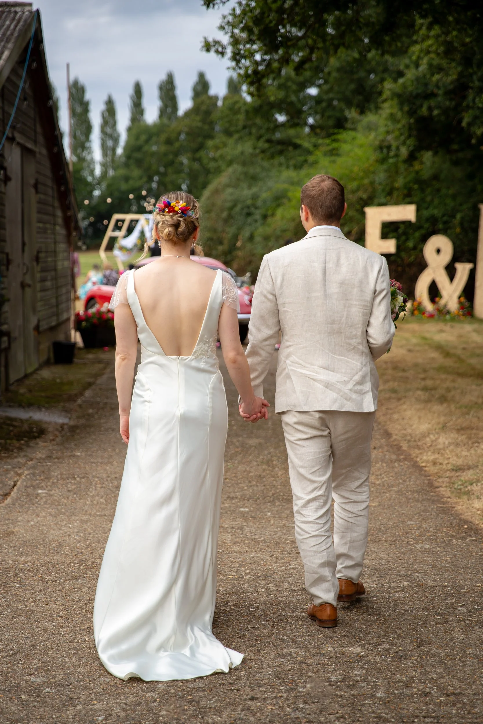 Vibrant and authentic wedding photography