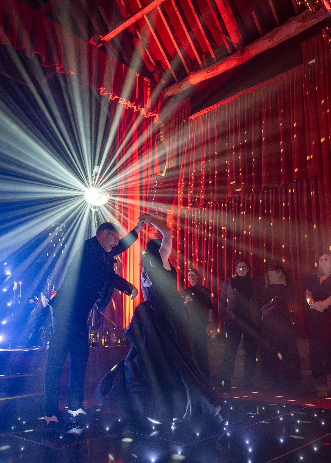 Vibrant and authentic wedding photography