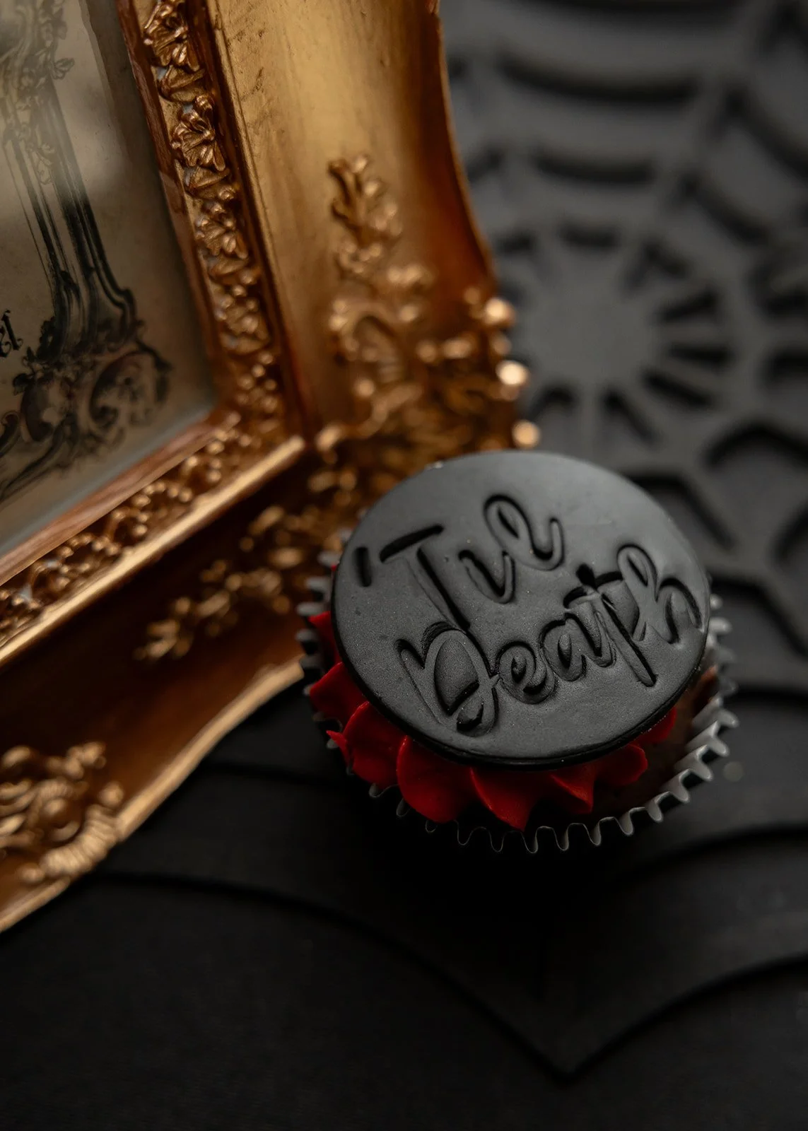 Vibrant and authentic wedding photography