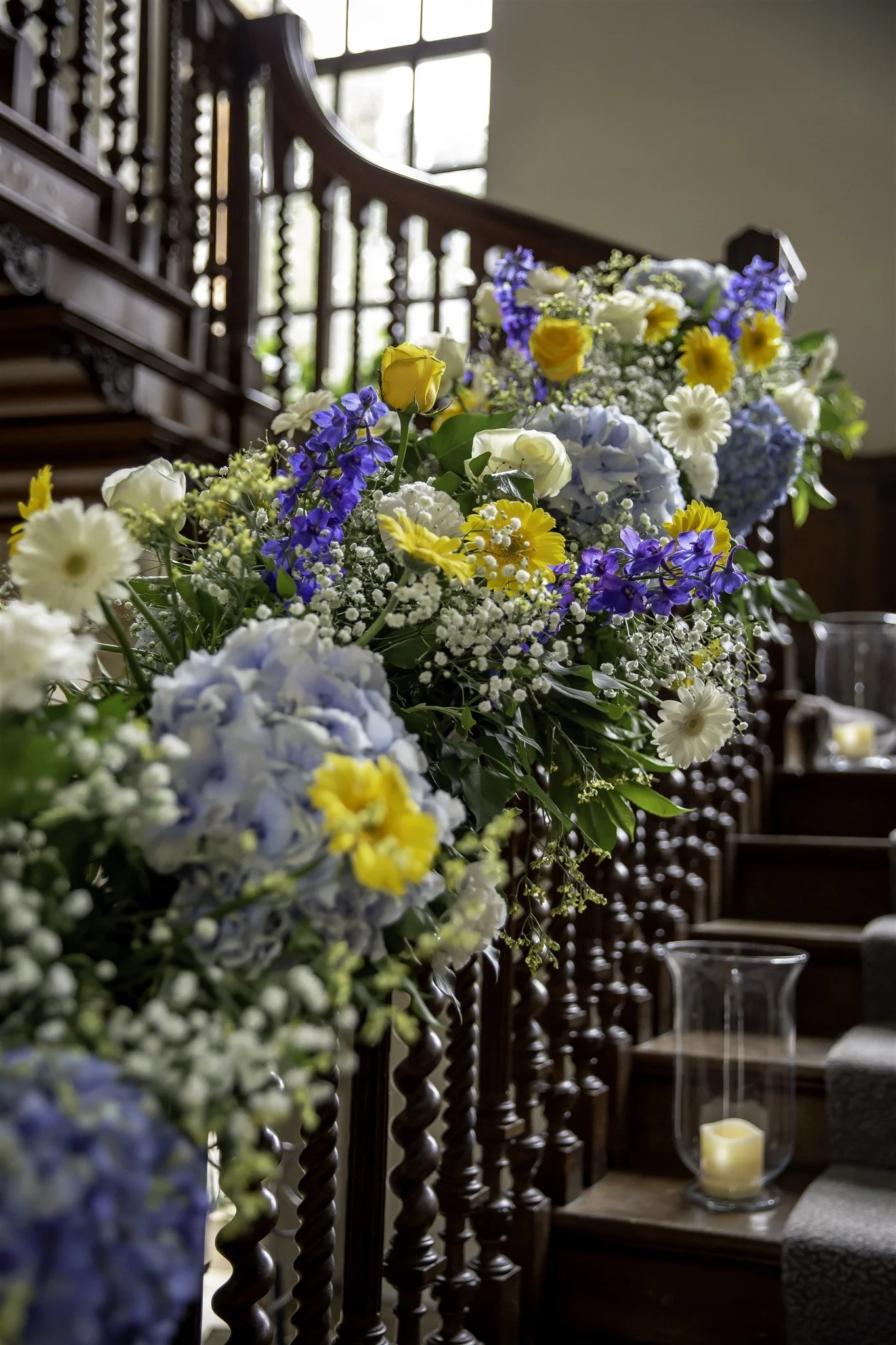 Vibrant and authentic wedding photography