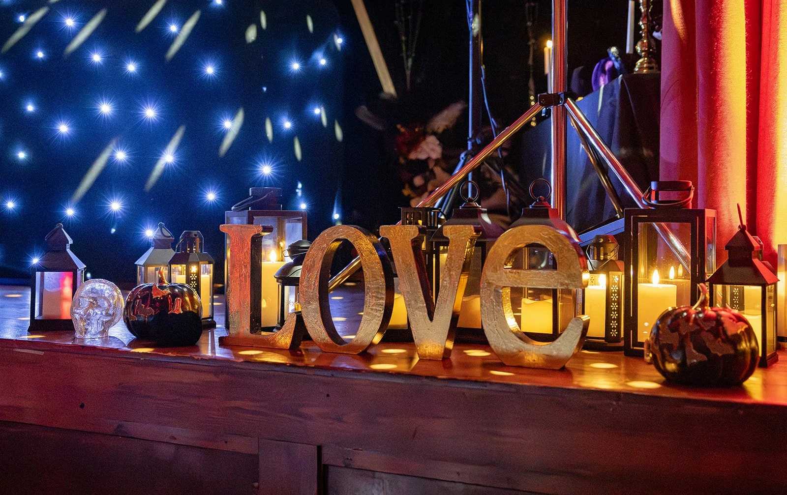 Vibrant and authentic wedding photography