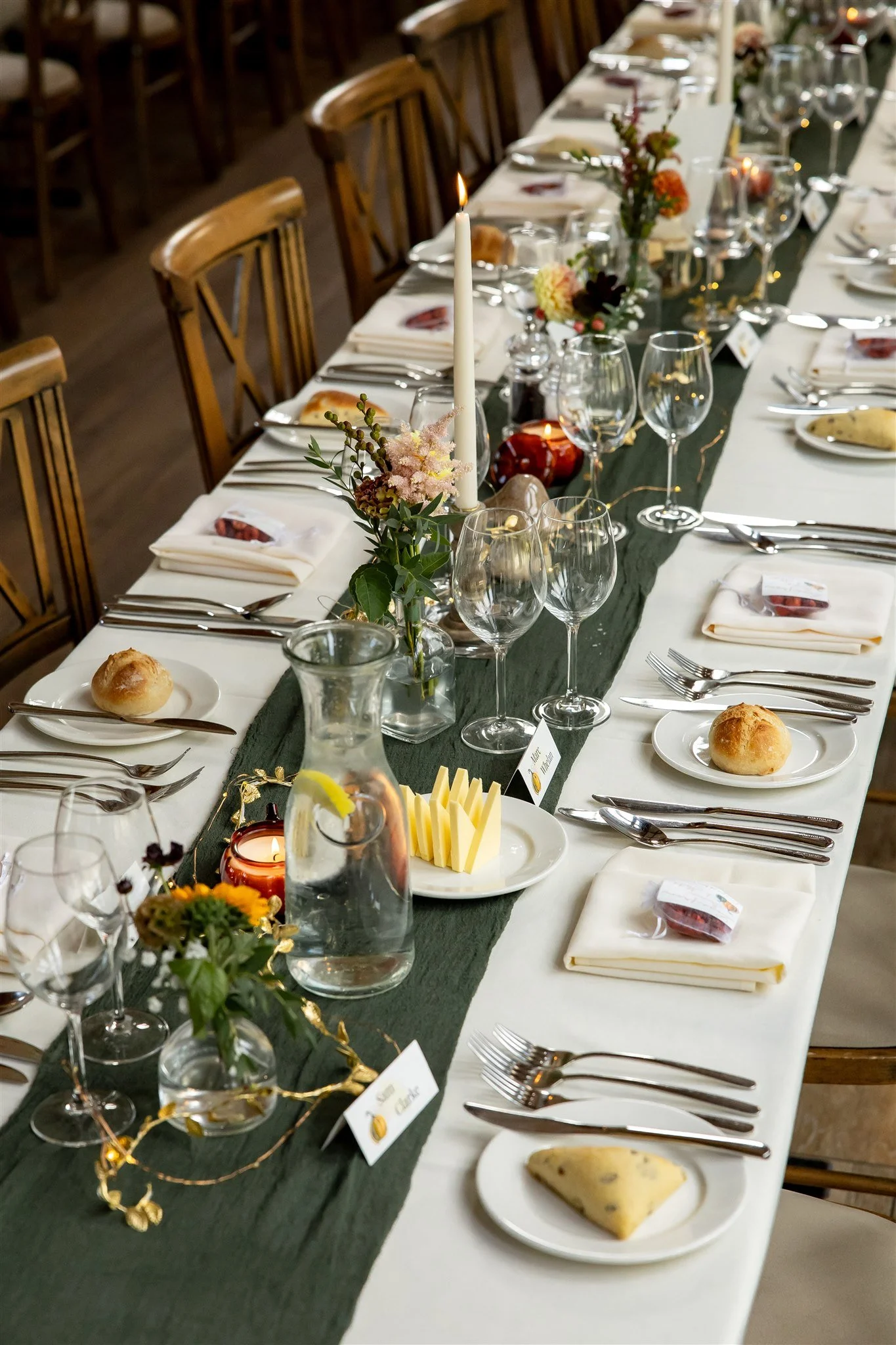 Vibrant and authentic wedding photography