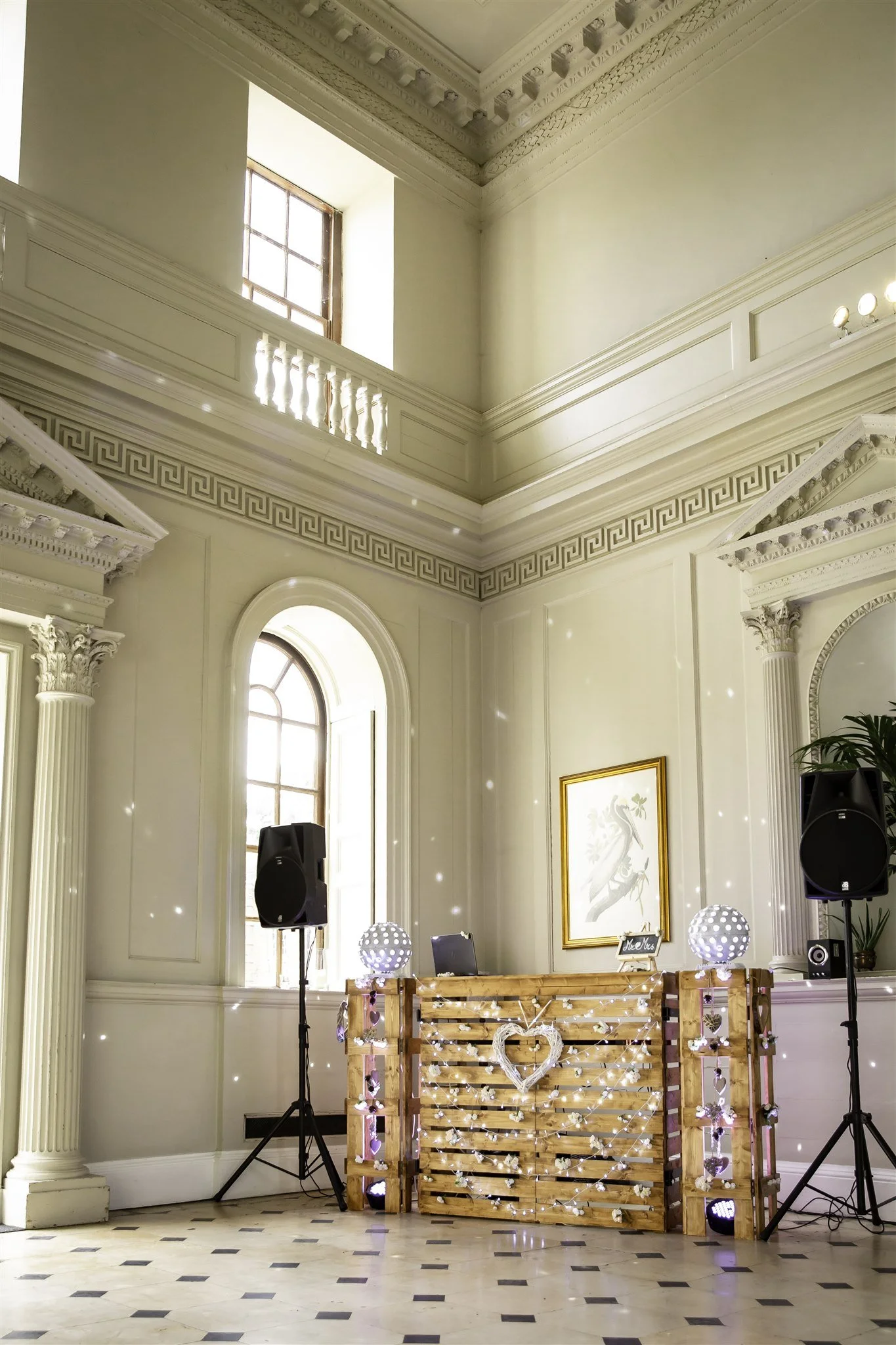 Vibrant and authentic wedding photography