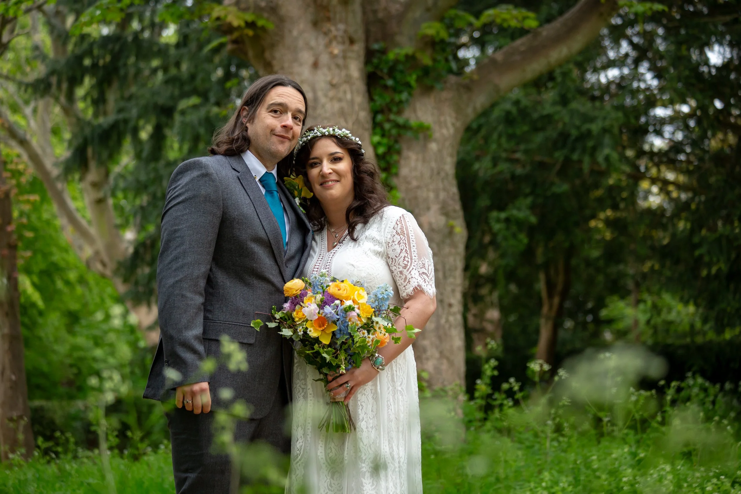 Vibrant and authentic wedding photography