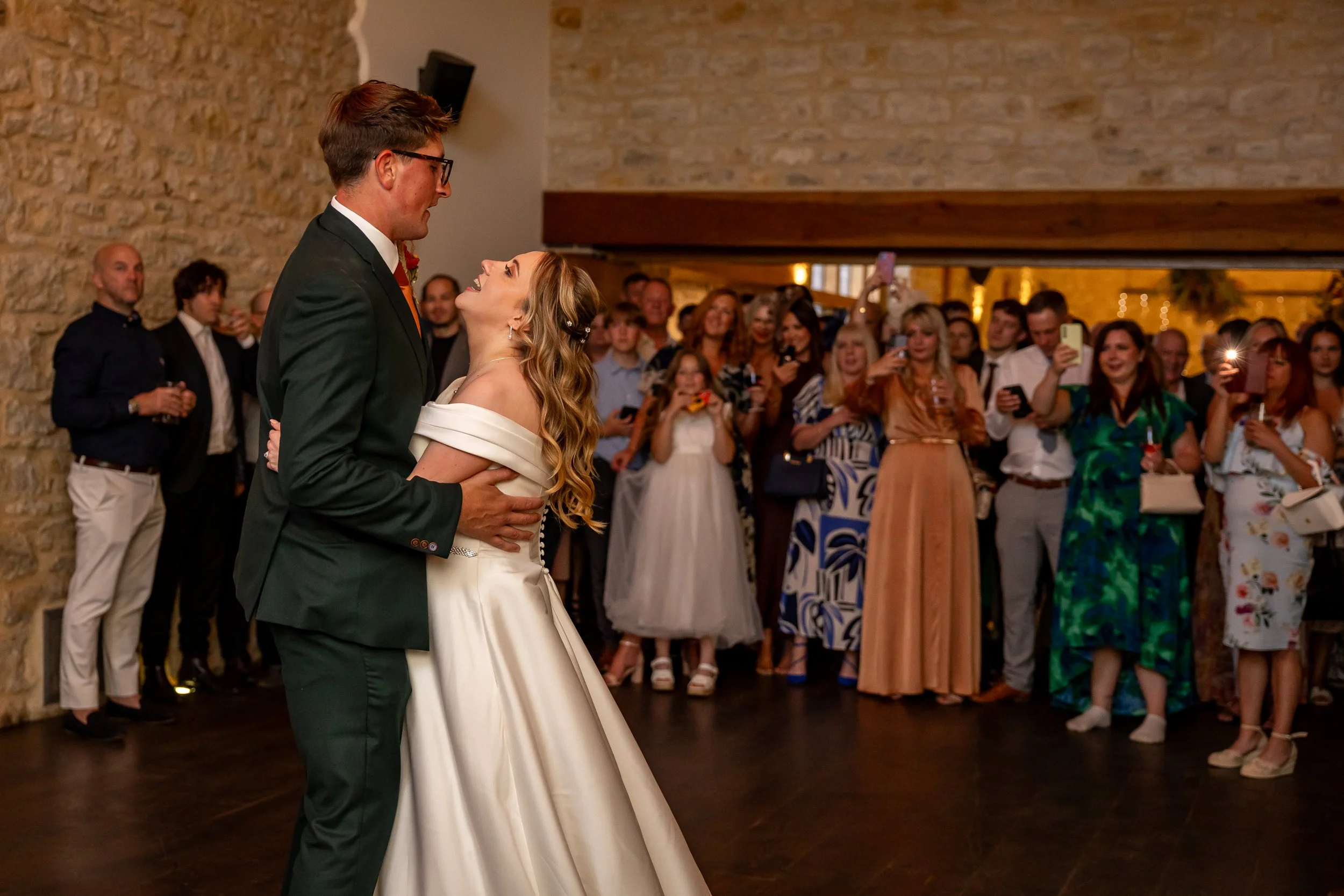 Vibrant and authentic wedding photography