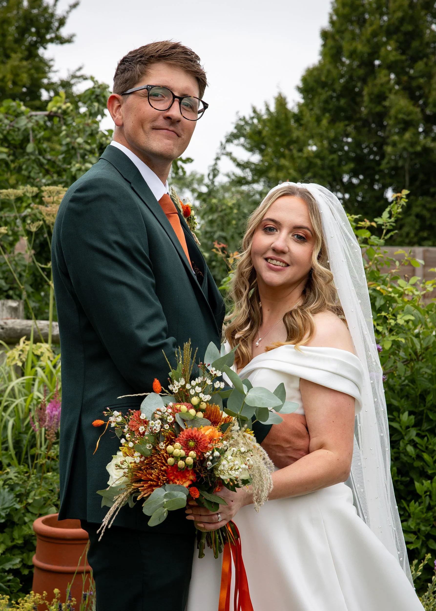 Vibrant and authentic wedding photography