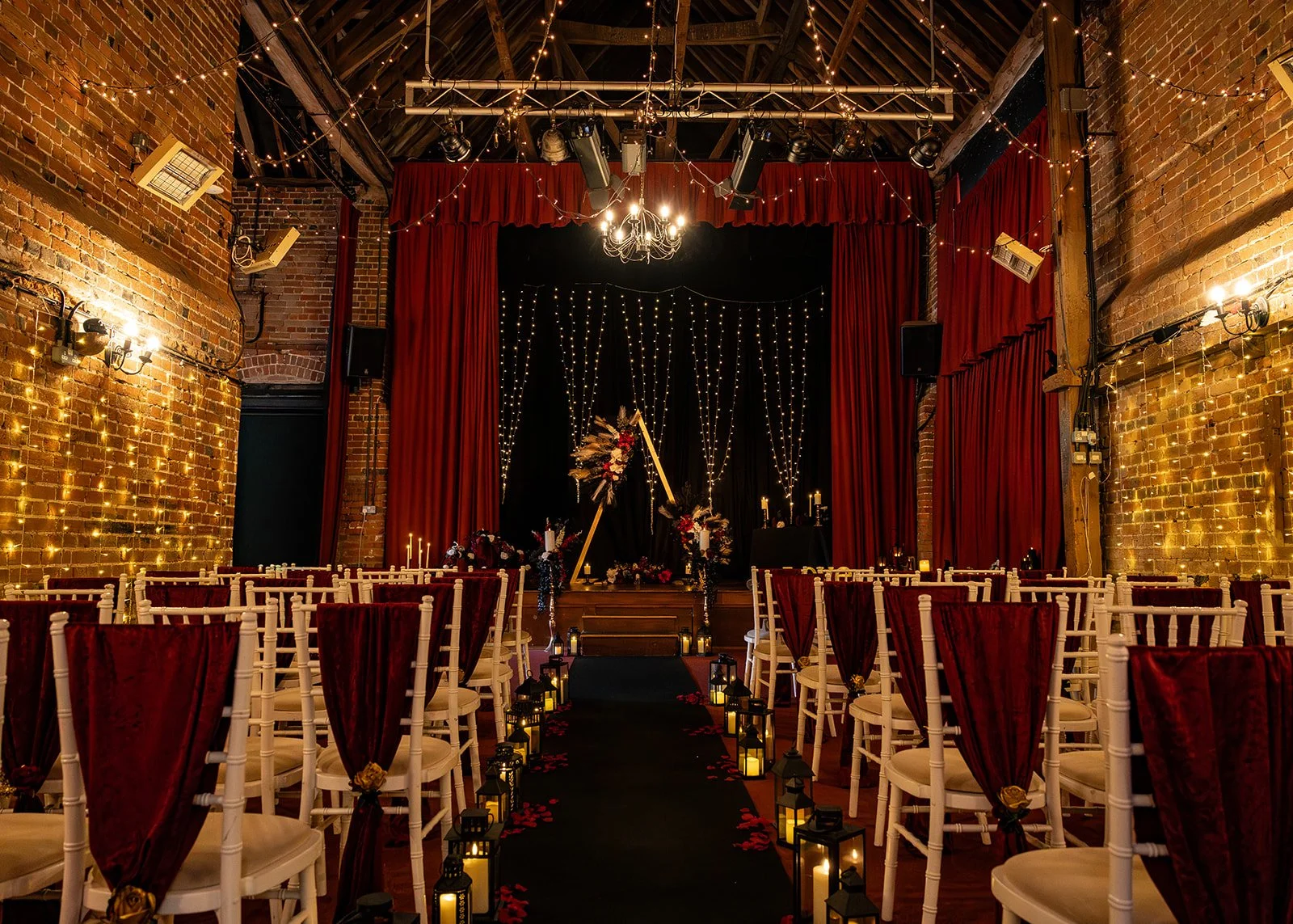 Vibrant and authentic wedding photography