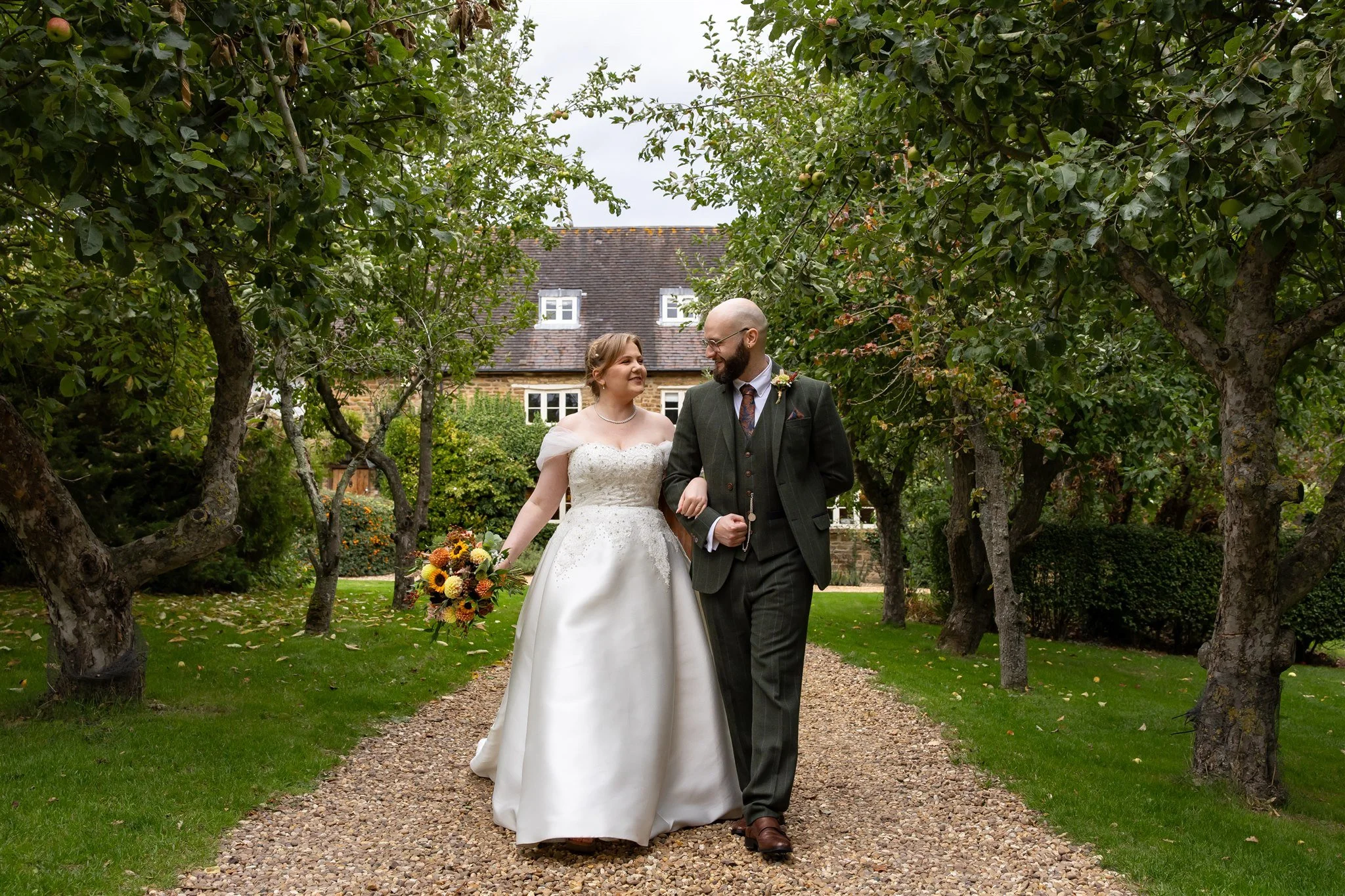 Whimsical Autumn wedding at dodmoor house