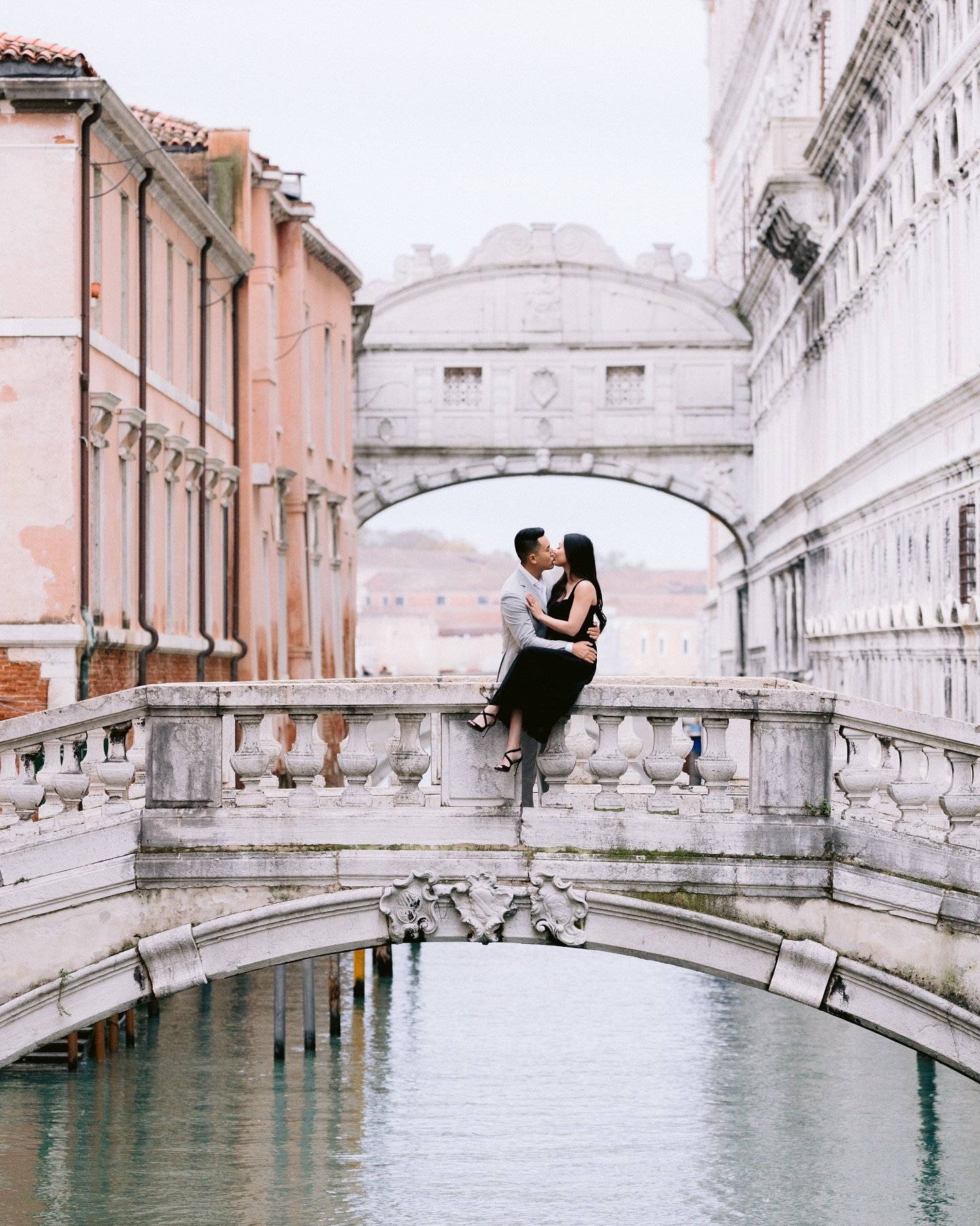 few more from S&amp;A in Venice

&bull;
&bull;
&bull;

#venicephotographer#destinationweddingphotographer#engagement#engagementitaly#engagementvenice#proposalvenice#veniceweddingphotographer#veniceweddingphotoshoot#veniceweddingphotographer#italyphot
