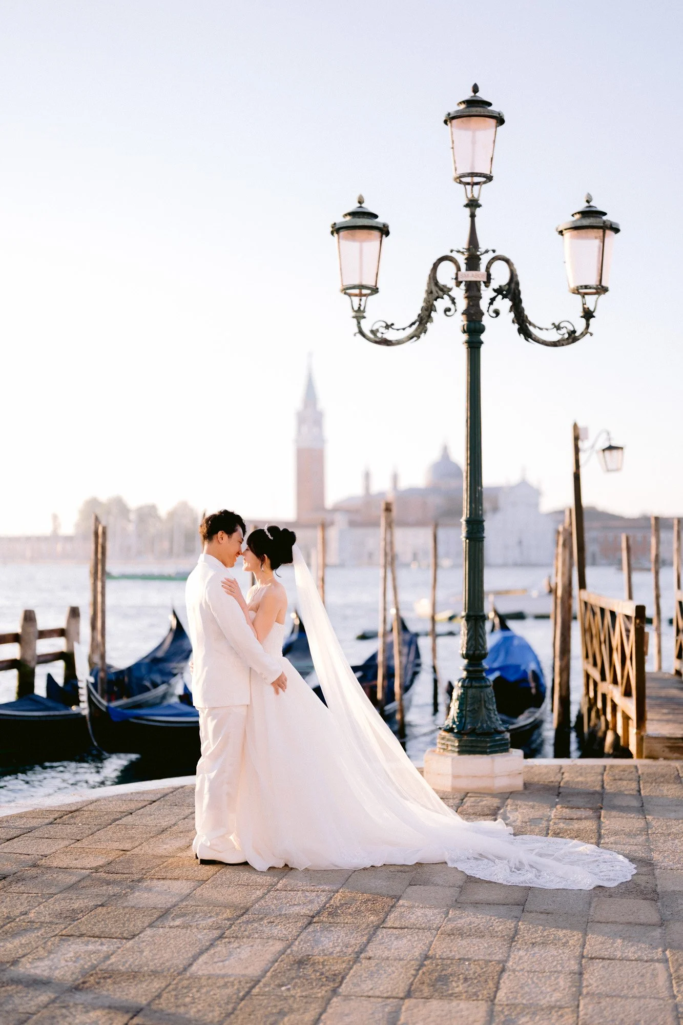 venice-golden-hour-wedding-gondolas.jpg