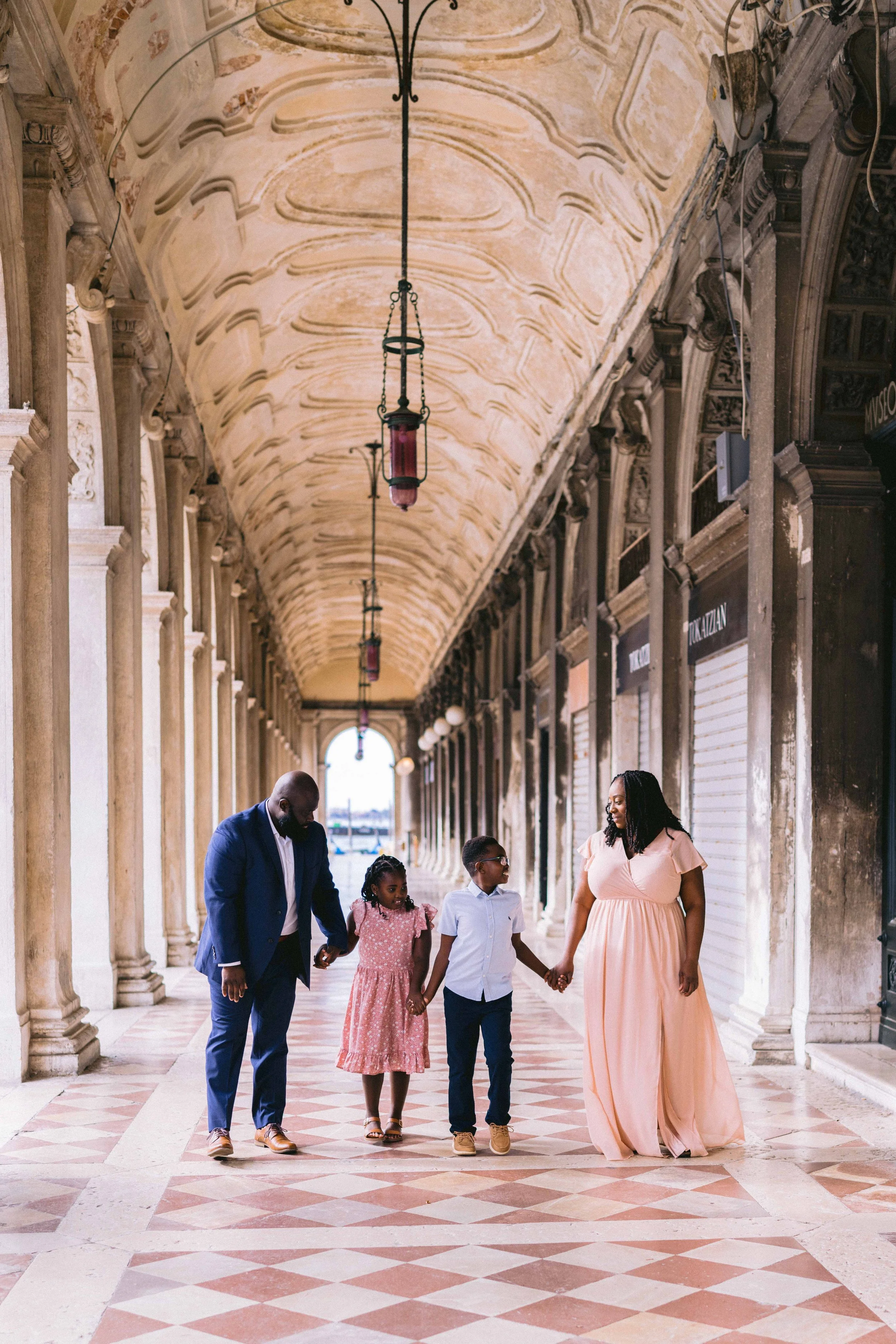 Making Memories Last: Tips for Finding the Perfect Venice Family Photographer