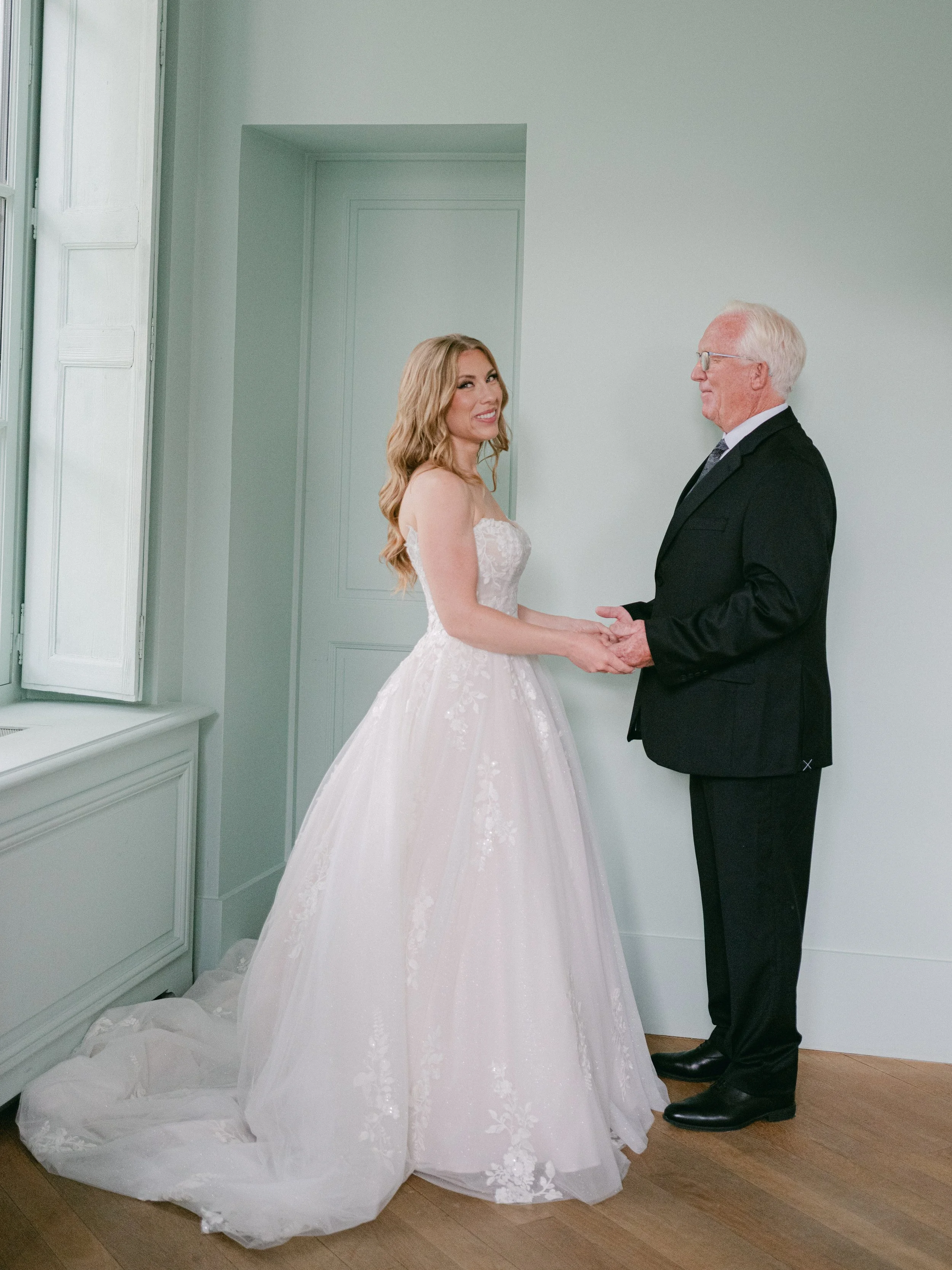 danielle-neil-getting-ready-d (136).jpg