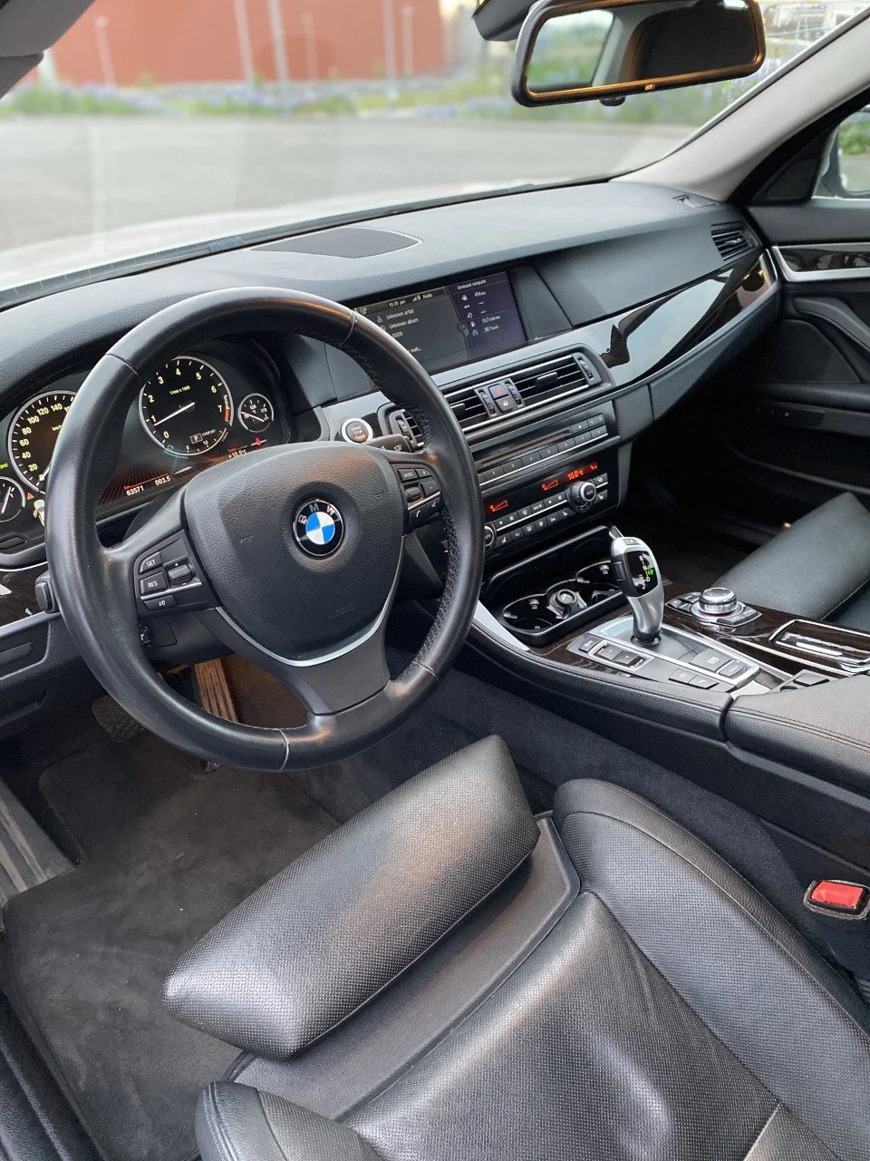 550i - 7.jpg