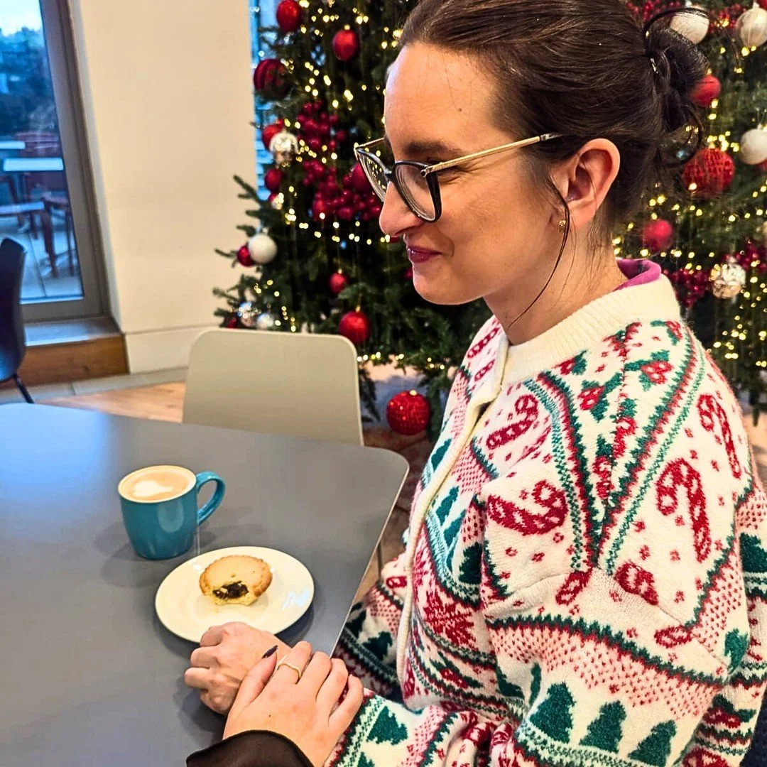 December is undoubtedly a month dedicated to festive socialising, indulgent feasting, and plenty of end-of-year rushing about at work🍾🎄🥳

Whilst it can be a time of great fun and excitement, for many it can also be a time of sensory overload, over