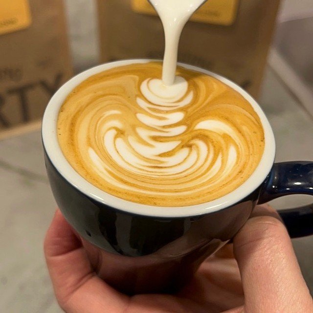 The #LondonCoffeeFestival celebrates the capital&rsquo;s vibrant speciality coffee scene and creative subcultures that come with it ☕️ 

At Savore, we&rsquo;re proud to partner with a number of local, independent roaster&rsquo;s across the city who c